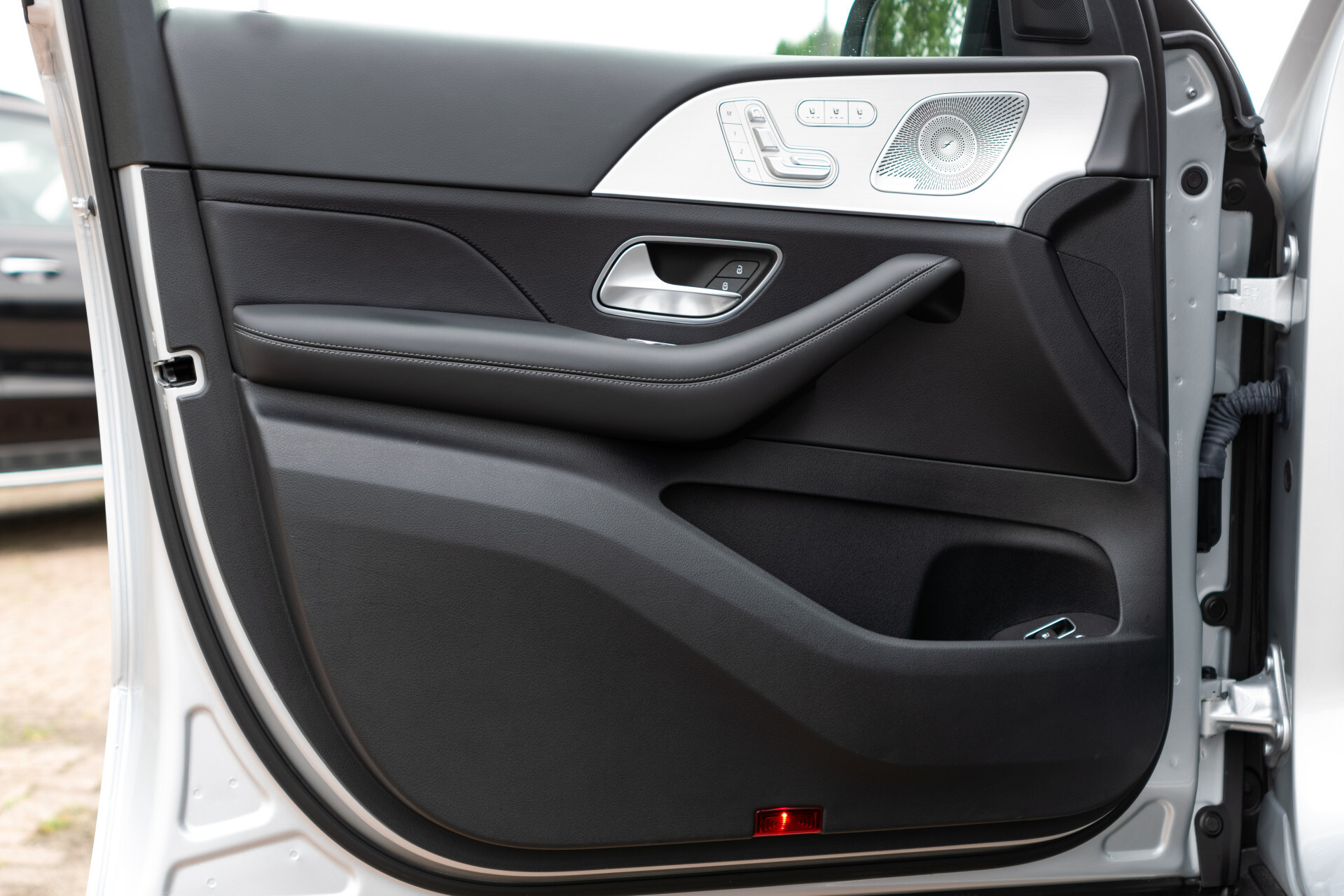 Mercedes-Benz GLE Coupé 350 e 4-M AMG Luchtvering | Night | HUD | Rij-assistentie | Mem | 22" | Softclose | Burmester | 360 Foto 9