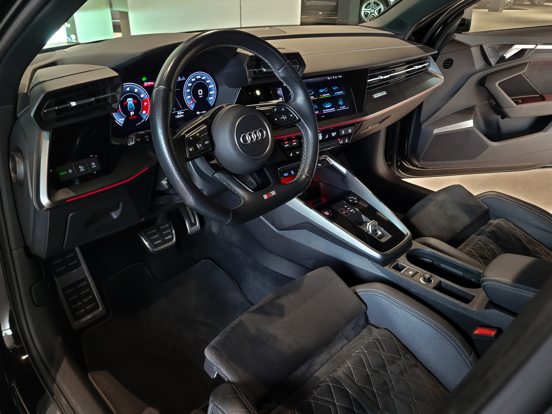 Audi S3 Sportback Quattro 2.0 TFSI Panorama | Keyless | B&O | Adaptive Cruise | Memory | HUD | Schakelbare uitlaat | Carbon | Blackpack | BTW Foto 16