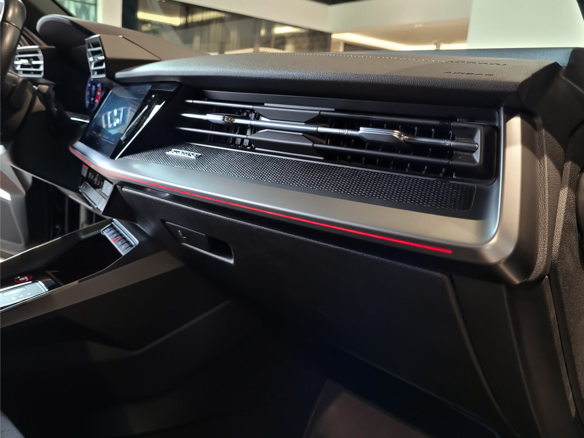 Audi S3 Sportback Quattro 2.0 TFSI Panorama | Keyless | B&O | Adaptive Cruise | Memory | HUD | Schakelbare uitlaat | Carbon | Blackpack | BTW Foto 28