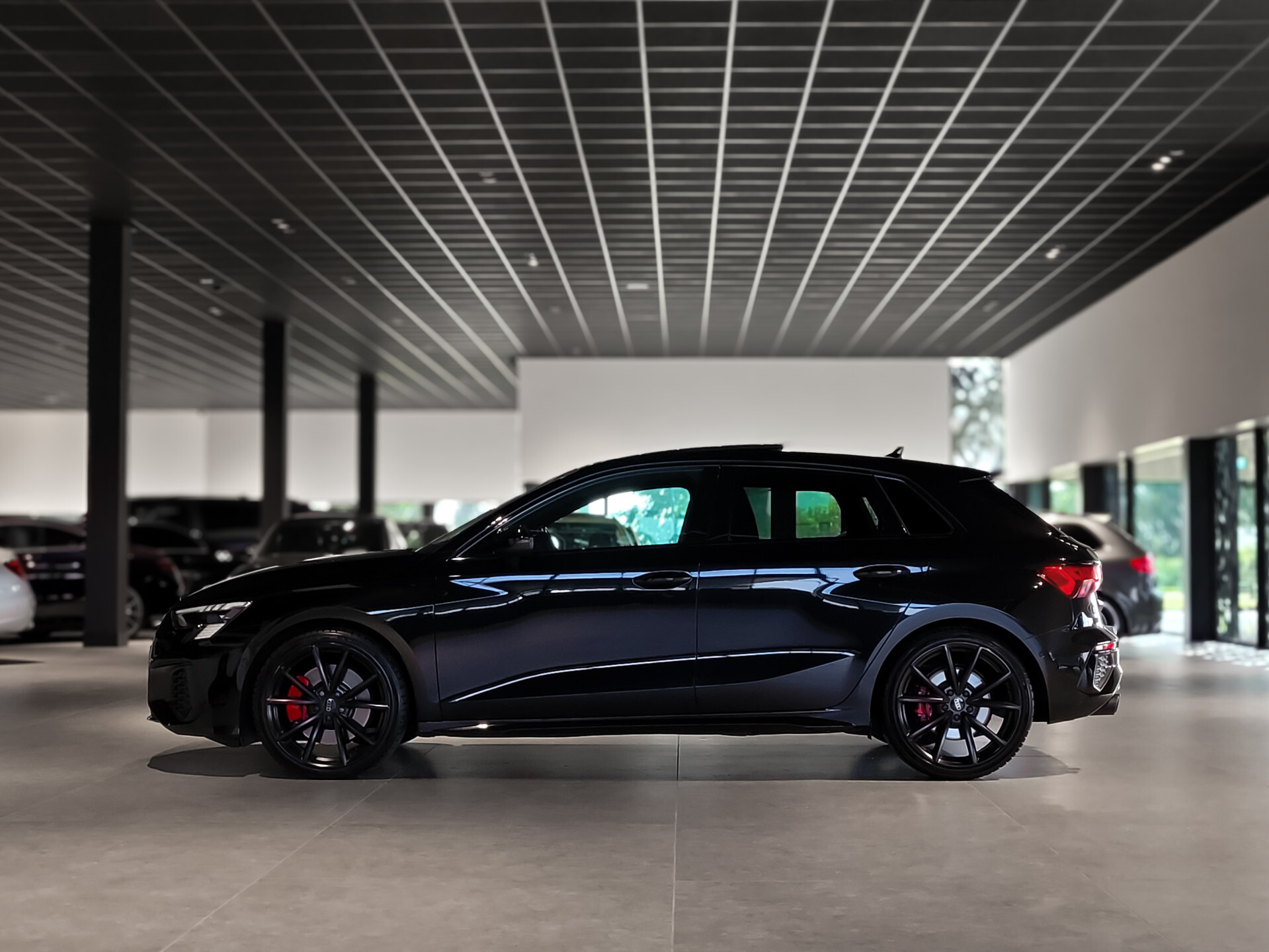 Audi S3 Sportback Quattro 2.0 TFSI Panorama | Keyless | B&O | Adaptive Cruise | Memory | HUD | Schakelbare uitlaat | Carbon | Blackpack | BTW Foto 4