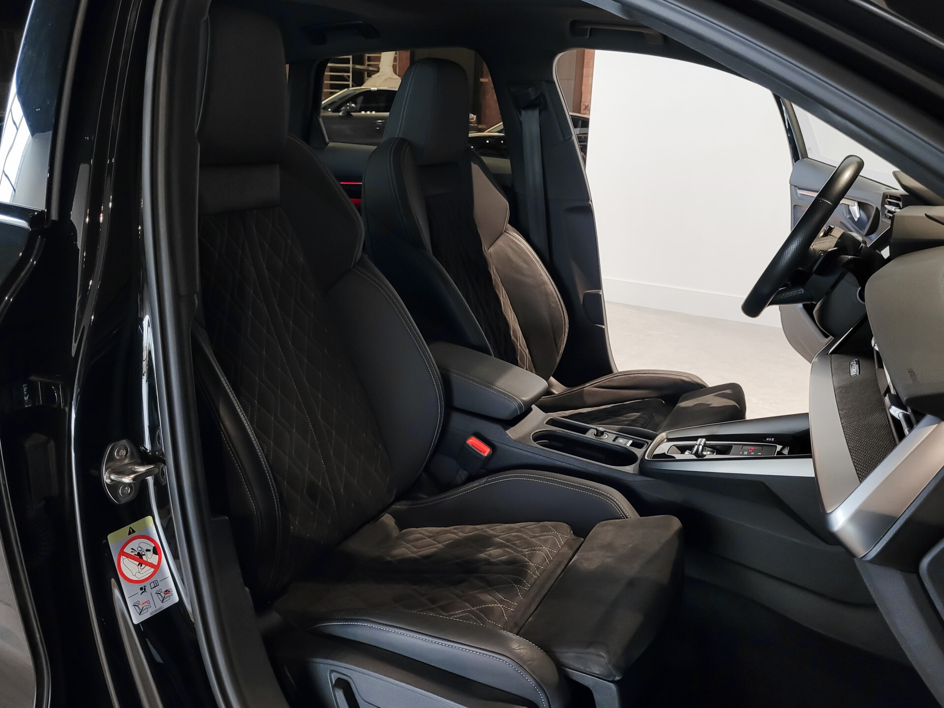 Audi S3 Sportback Quattro 2.0 TFSI Panorama | Keyless | B&O | Adaptive Cruise | Memory | HUD | Schakelbare uitlaat | Carbon | Blackpack | BTW Foto 6