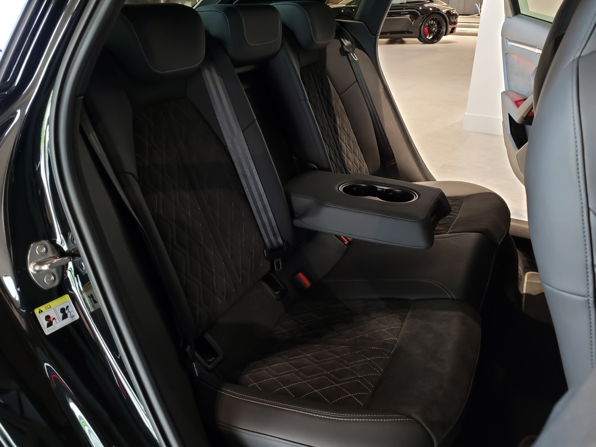 Audi S3 Sportback Quattro 2.0 TFSI Panorama | Keyless | B&O | Adaptive Cruise | Memory | HUD | Schakelbare uitlaat | Carbon | Blackpack | BTW Foto 7