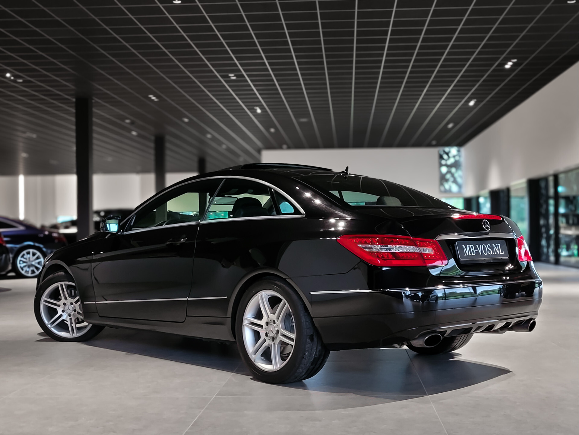 Mercedes-Benz E-Klasse Coupé 220 Cdi Avantgarde Panorama | Stoelverwarming | New Service Aut7 Foto 2