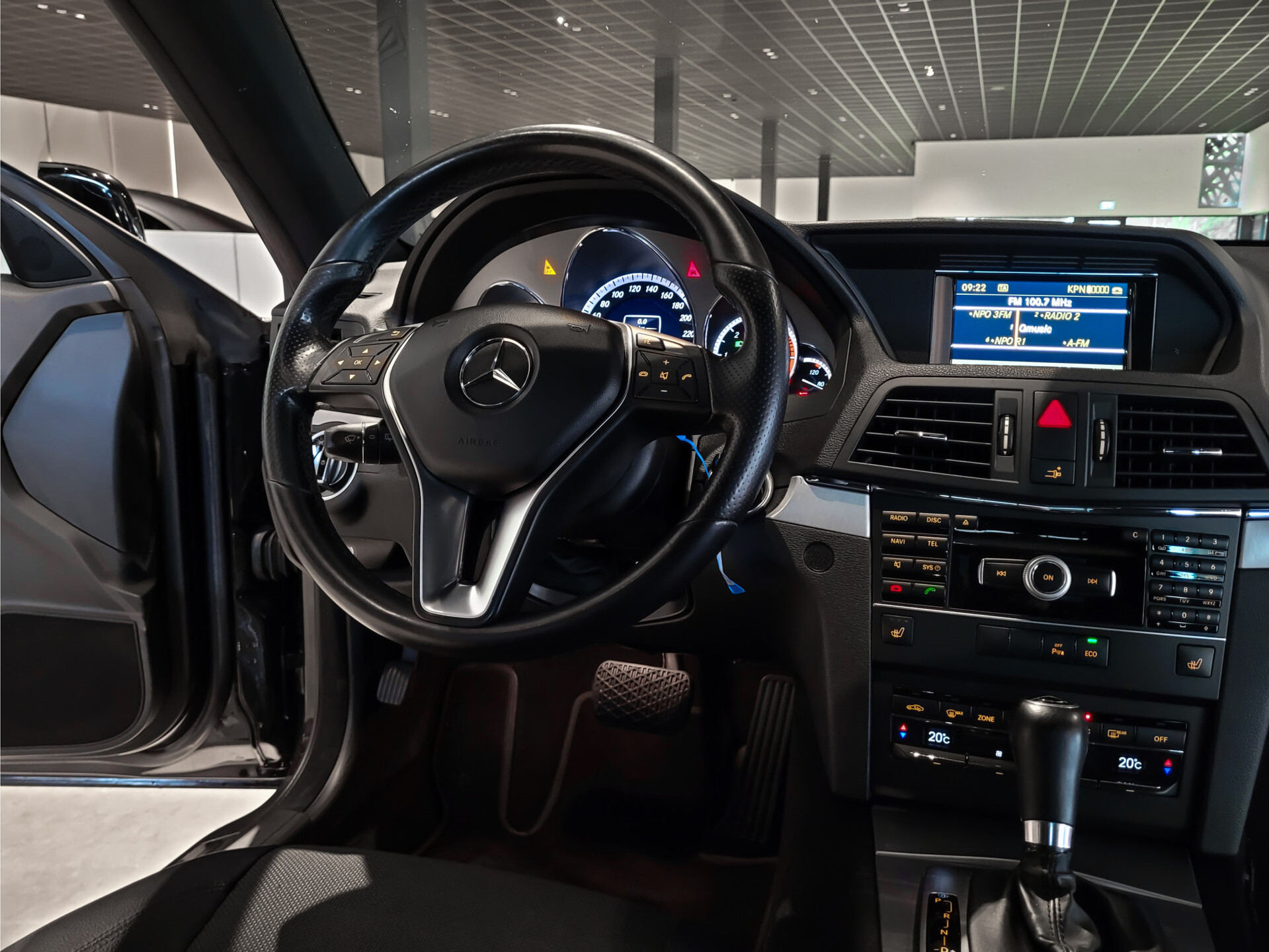 Mercedes-Benz E-Klasse Coupé 220 Cdi Avantgarde Panorama | Stoelverwarming | New Service Aut7 Foto 21