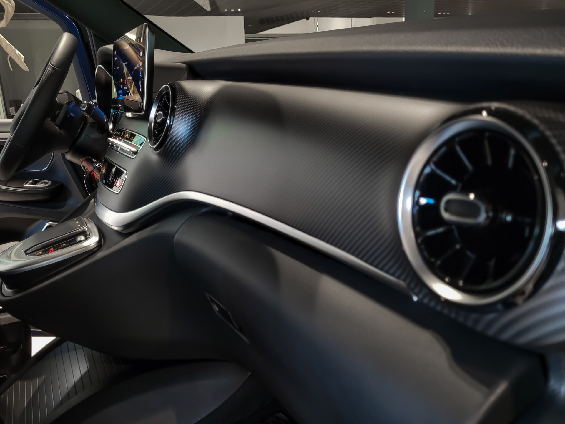 Mercedes-Benz V-Klasse 300d 4-M DC Lang AMG Avantgarde Edition Panorama | Stoelkoeling | Burmester | Distronic Foto 26