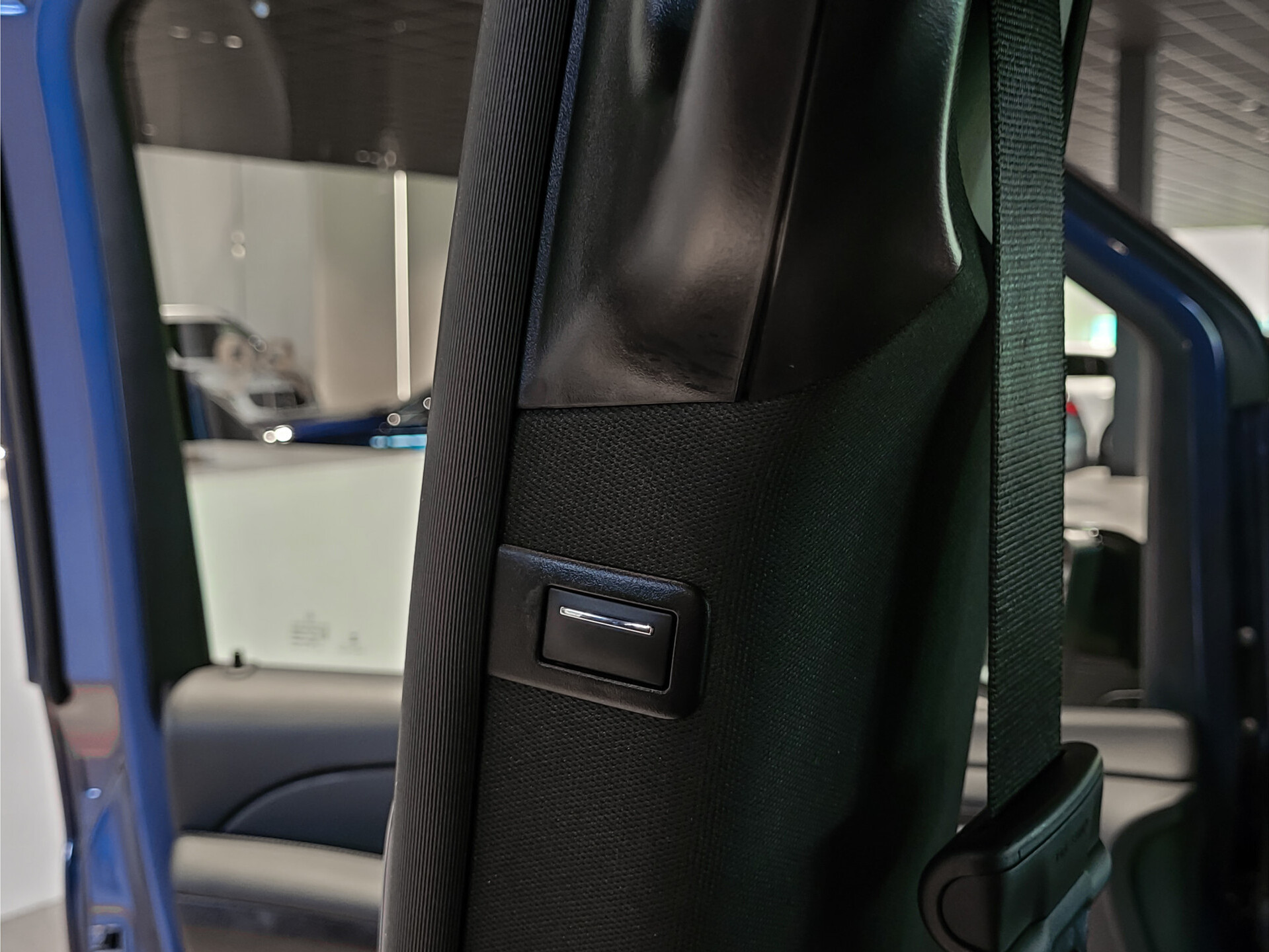 Mercedes-Benz V-Klasse 300d 4-M DC Lang AMG Avantgarde Edition Panorama | Stoelkoeling | Burmester | Distronic Foto 28