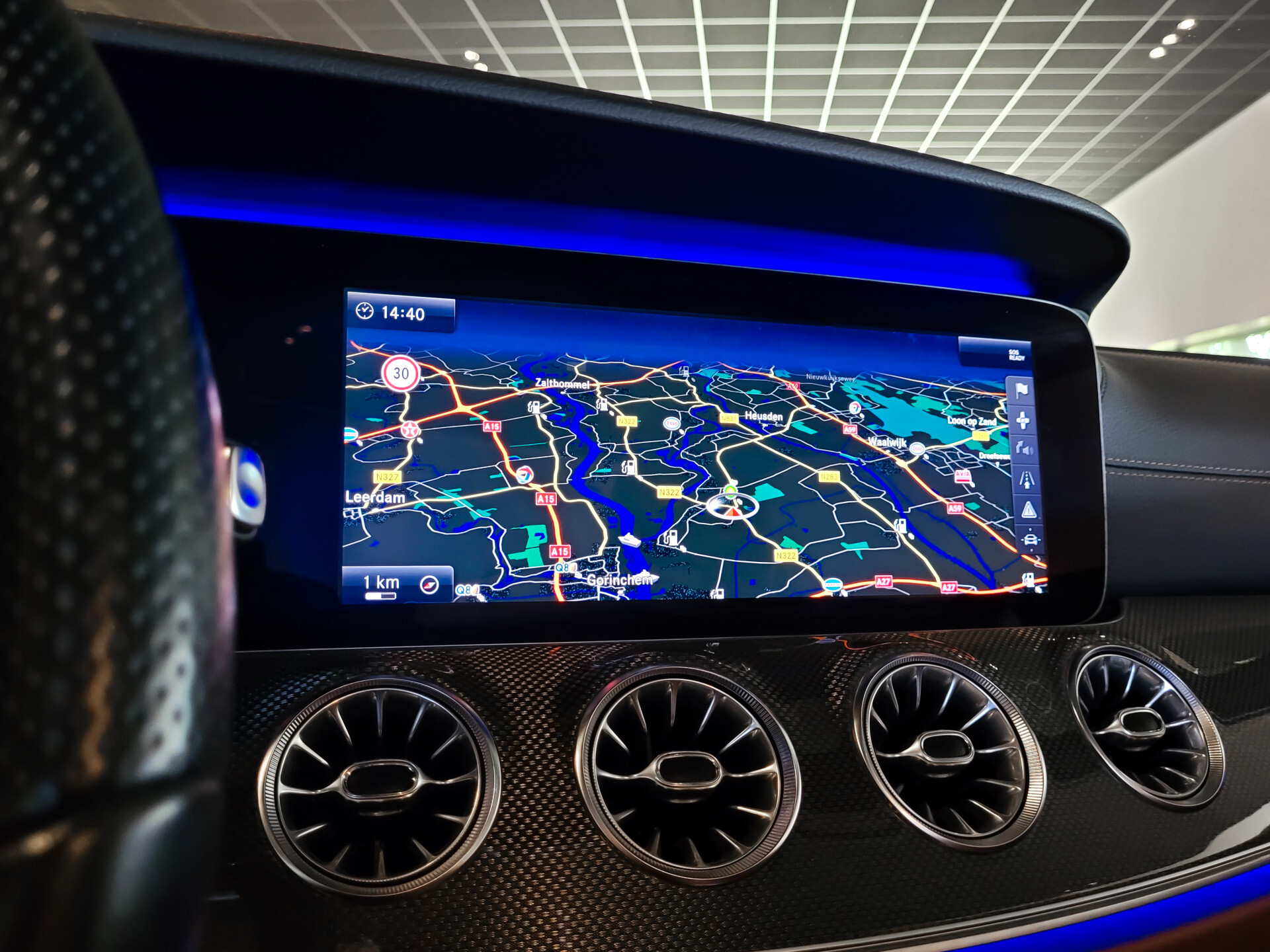 Mercedes-Benz E-Klasse Cabrio 200 AMG Premium Plus Foto 12