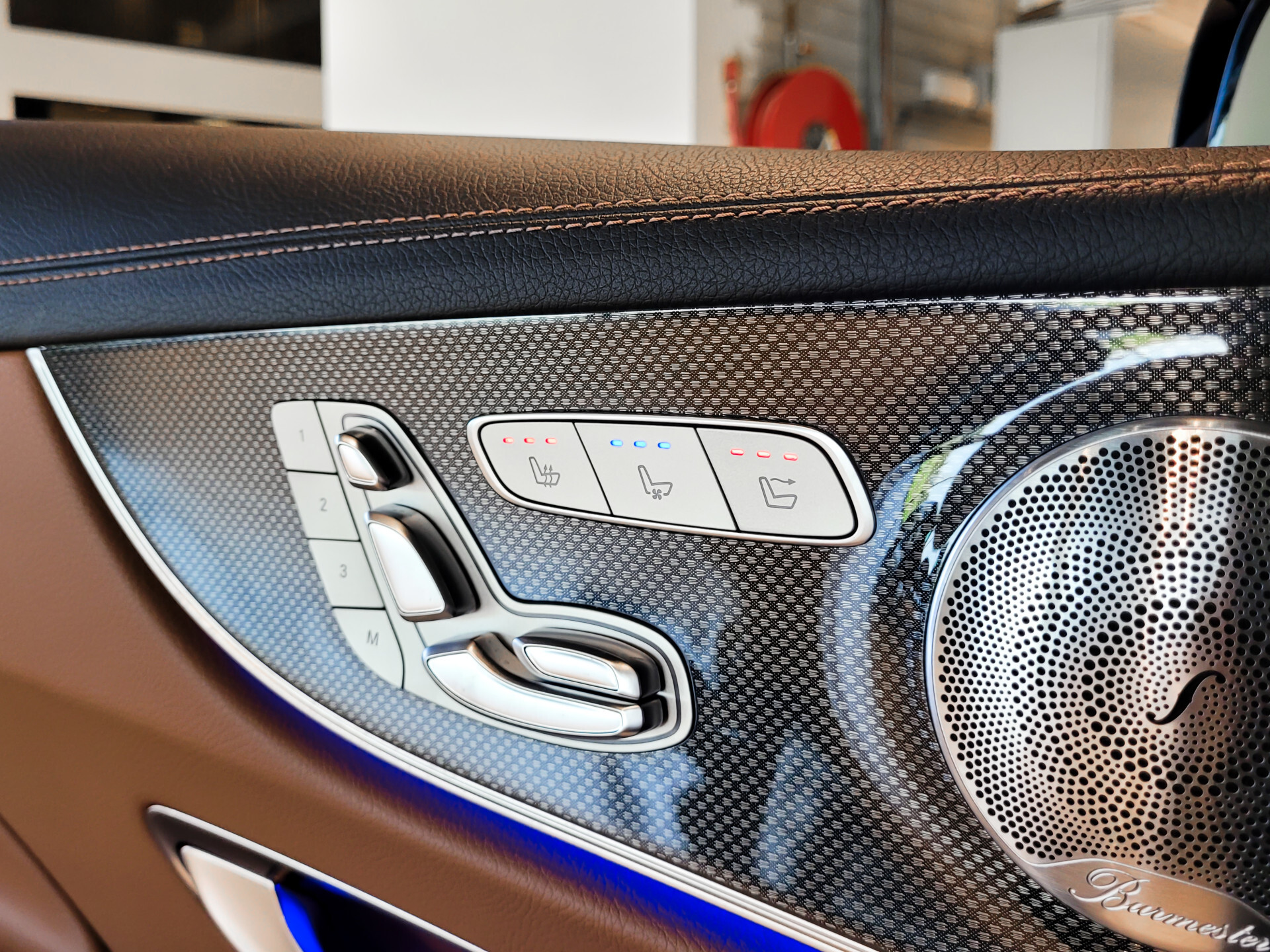 Mercedes-Benz E-Klasse Cabrio 200 AMG Premium Plus Foto 17