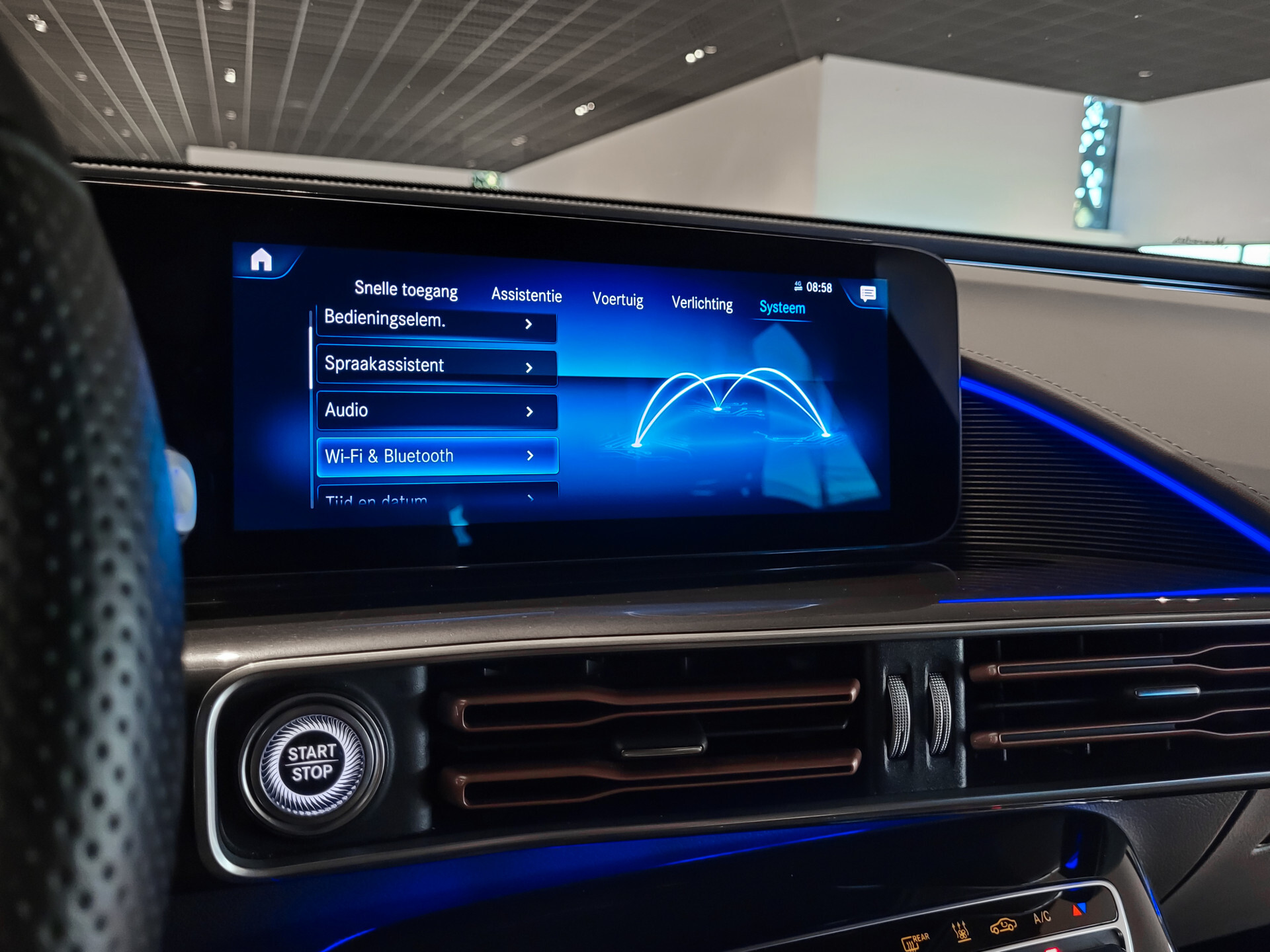 Mercedes-Benz EQC 400 4M AMG Rij-assistentie | Schuifdak | Burmester | 21"AMG | Trekhaak | Treeplanken Foto 28