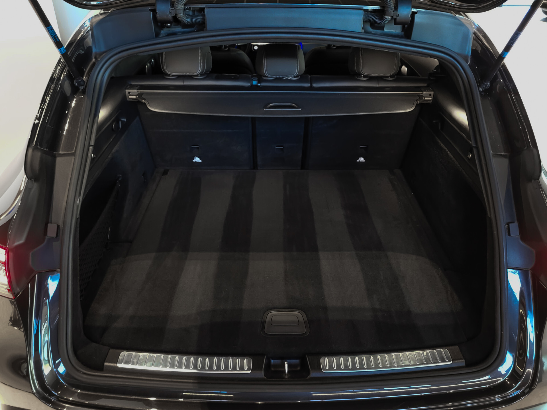 Mercedes-Benz EQC 400 4M AMG Rij-assistentie | Schuifdak | Burmester | 21"AMG | Trekhaak | Treeplanken Foto 33