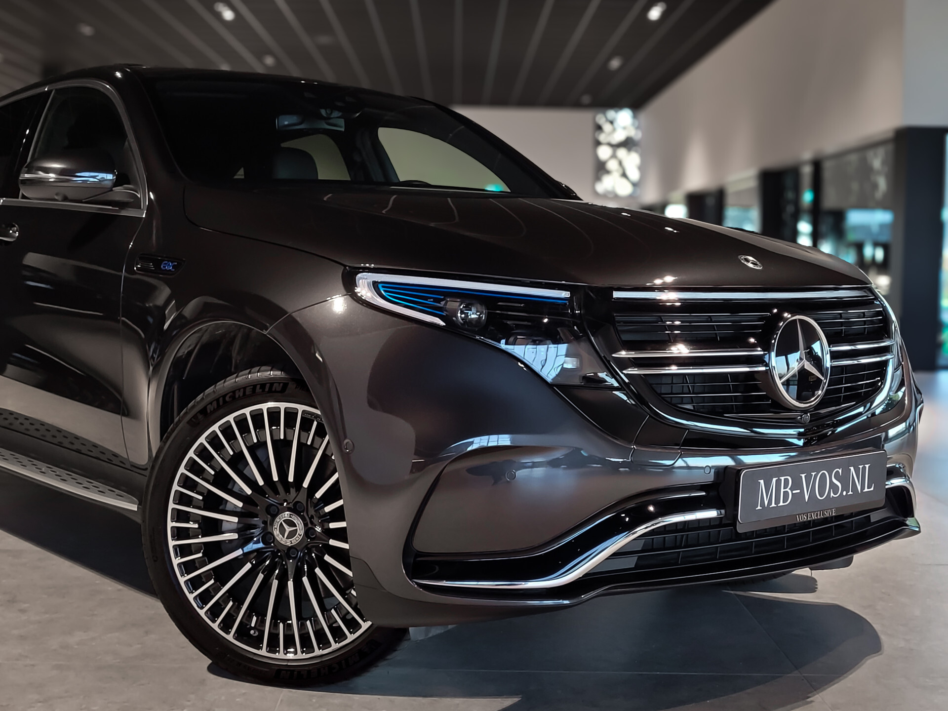 Mercedes-Benz EQC 400 4M AMG Rij-assistentie | Schuifdak | Burmester | 21"AMG | Trekhaak | Treeplanken Foto 34