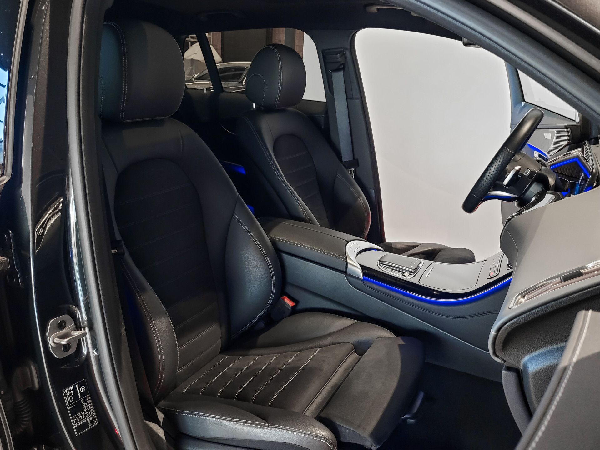 Mercedes-Benz EQC 400 4M AMG Rij-assistentie | Schuifdak | Burmester | 21"AMG | Trekhaak | Treeplanken Foto 6