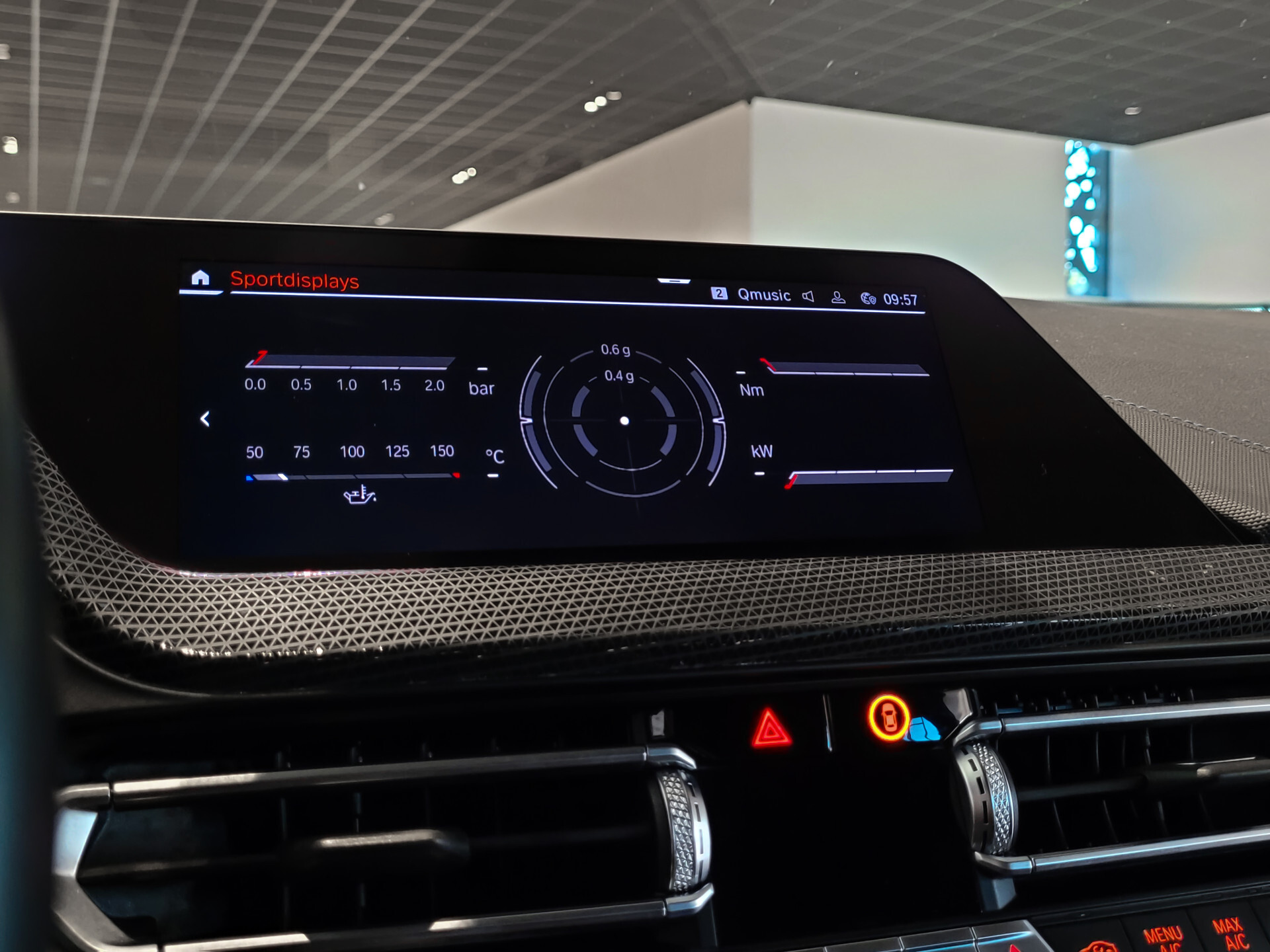 BMW 1-serie M135i xDrive Performance | Aerodynamica | Sportstoelen | Harman-Kardon | Active Guard | LED Foto 11