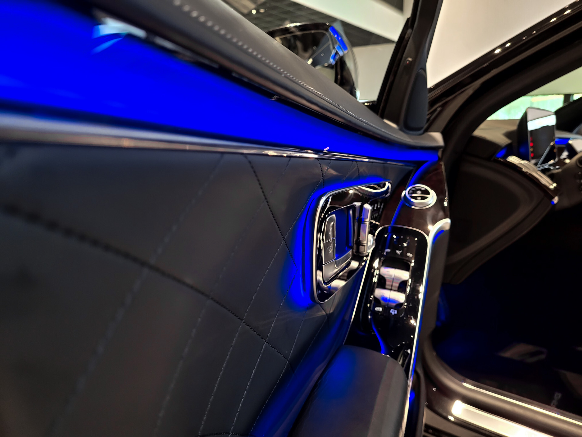 Mercedes-Benz S-Klasse 500 4M AMG Exclusive | 4xMassage | Entertainment | Achterassturing | 4xstoelkoeling | HUD Foto 20