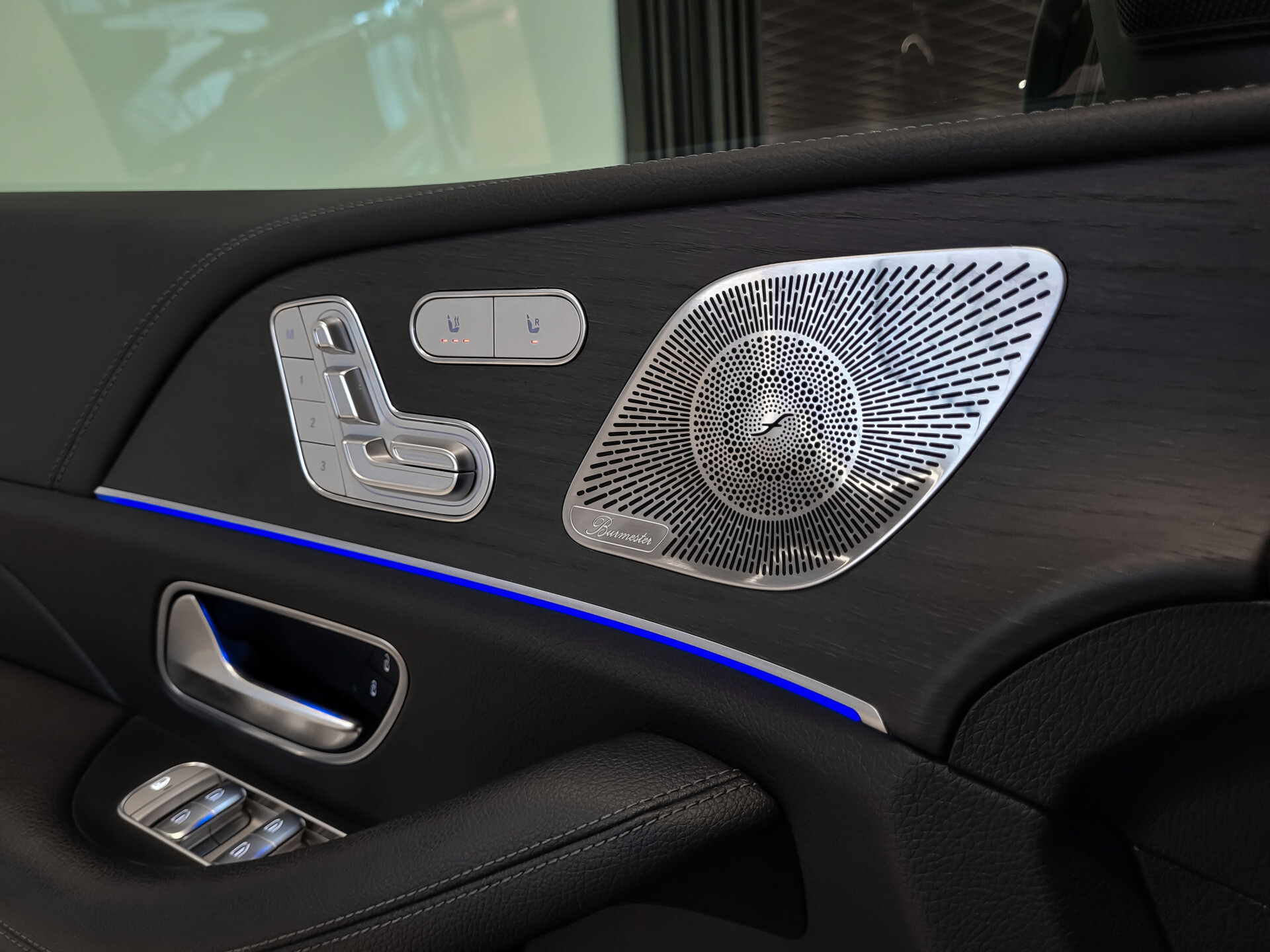 Mercedes-Benz GLE 450 4-M AMG Luchtvering | Distronic | Keyless | 22" | Panoramadak | HUD | Burmester | Trekhaak Foto 10