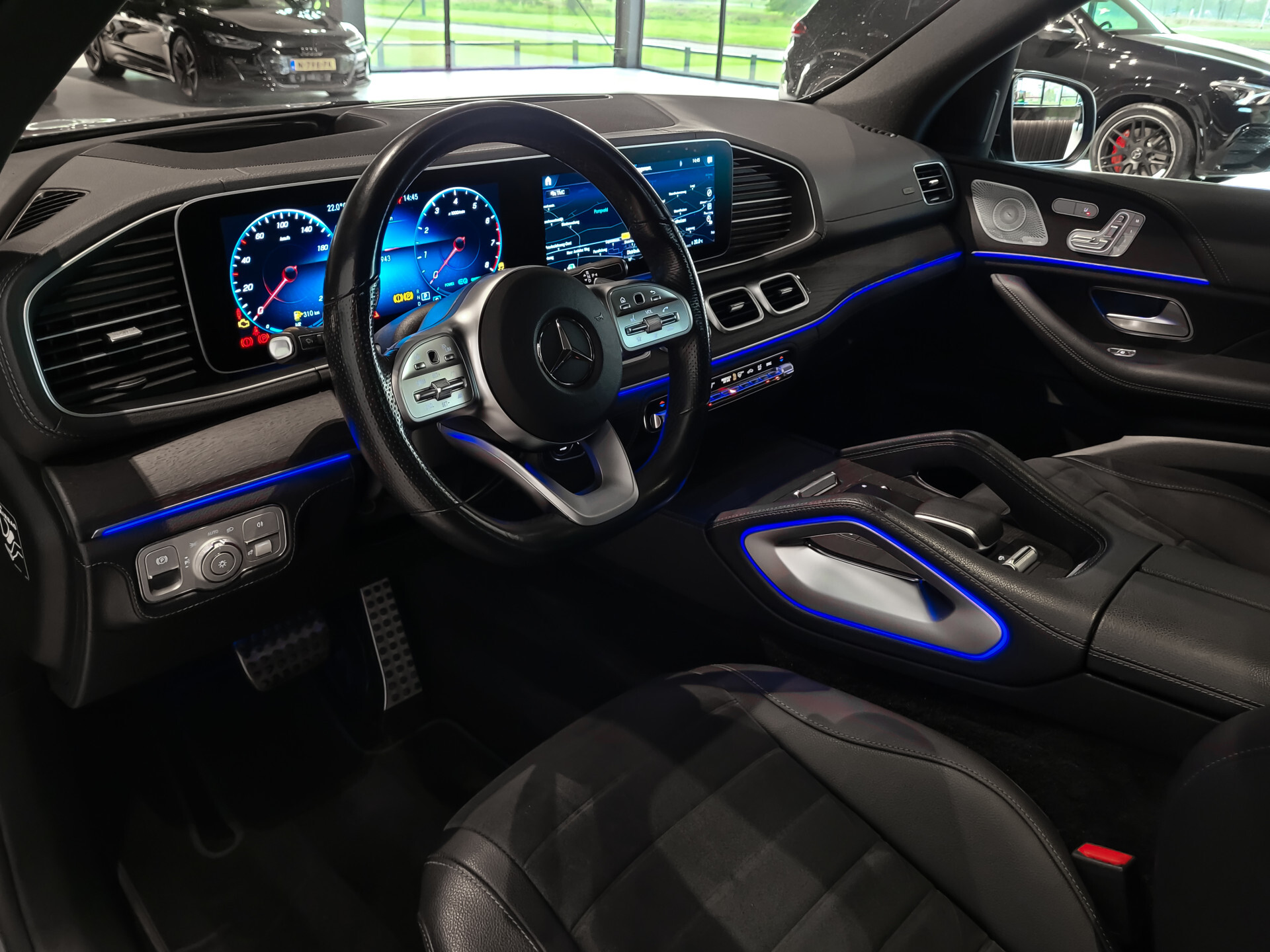 Mercedes-Benz GLE 450 4-M AMG Luchtvering | Distronic | Keyless | 22" | Panoramadak | HUD | Burmester | Trekhaak Foto 18