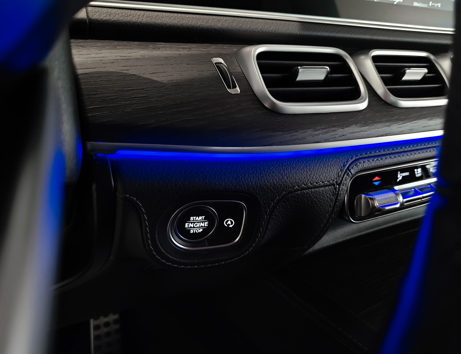 Mercedes-Benz GLE 450 4-M AMG Luchtvering | Distronic | Keyless | 22" | Panoramadak | HUD | Burmester | Trekhaak Foto 22