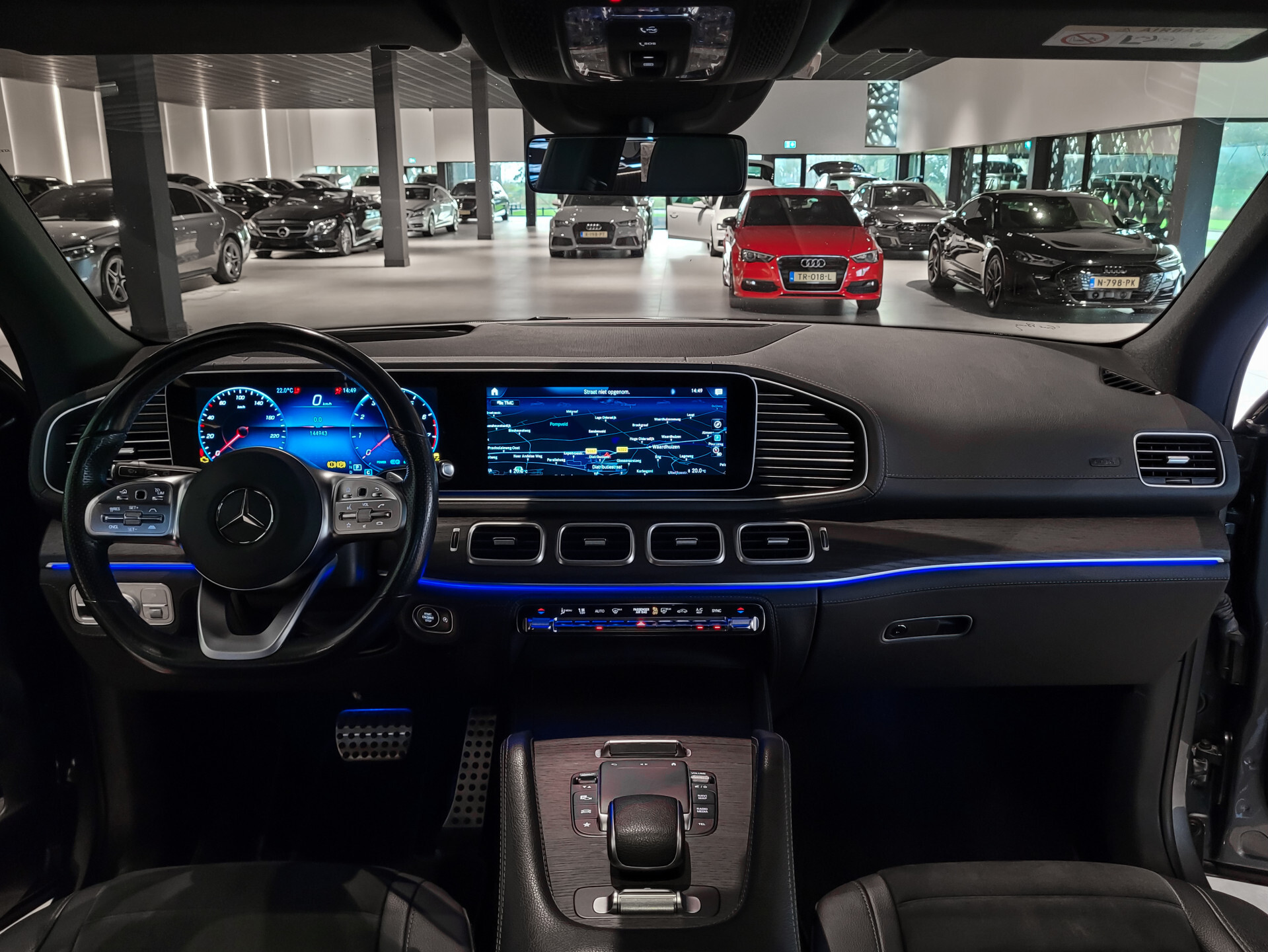 Mercedes-Benz GLE 450 4-M AMG Luchtvering | Distronic | Keyless | 22" | Panoramadak | HUD | Burmester | Trekhaak Foto 28