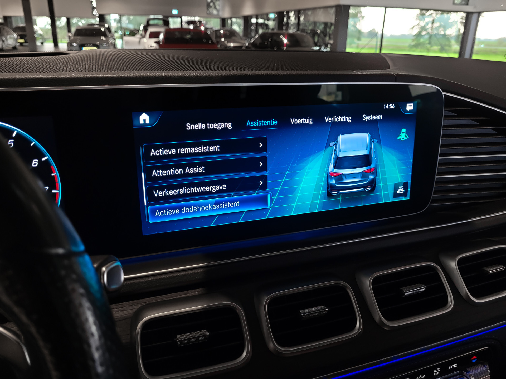 Mercedes-Benz GLE 450 4-M AMG Luchtvering | Distronic | Keyless | 22" | Panoramadak | HUD | Burmester | Trekhaak Foto 33