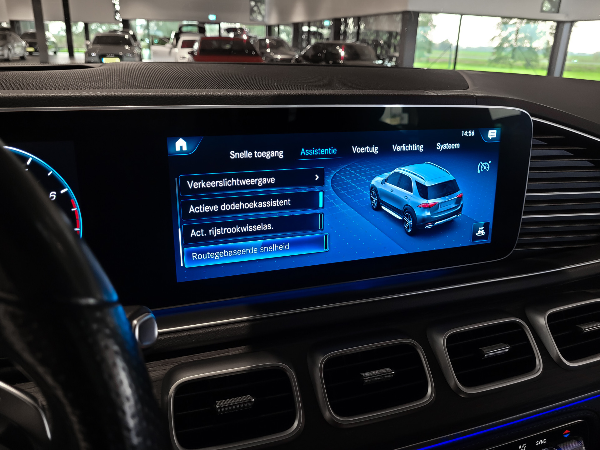 Mercedes-Benz GLE 450 4-M AMG Luchtvering | Distronic | Keyless | 22" | Panoramadak | HUD | Burmester | Trekhaak Foto 37