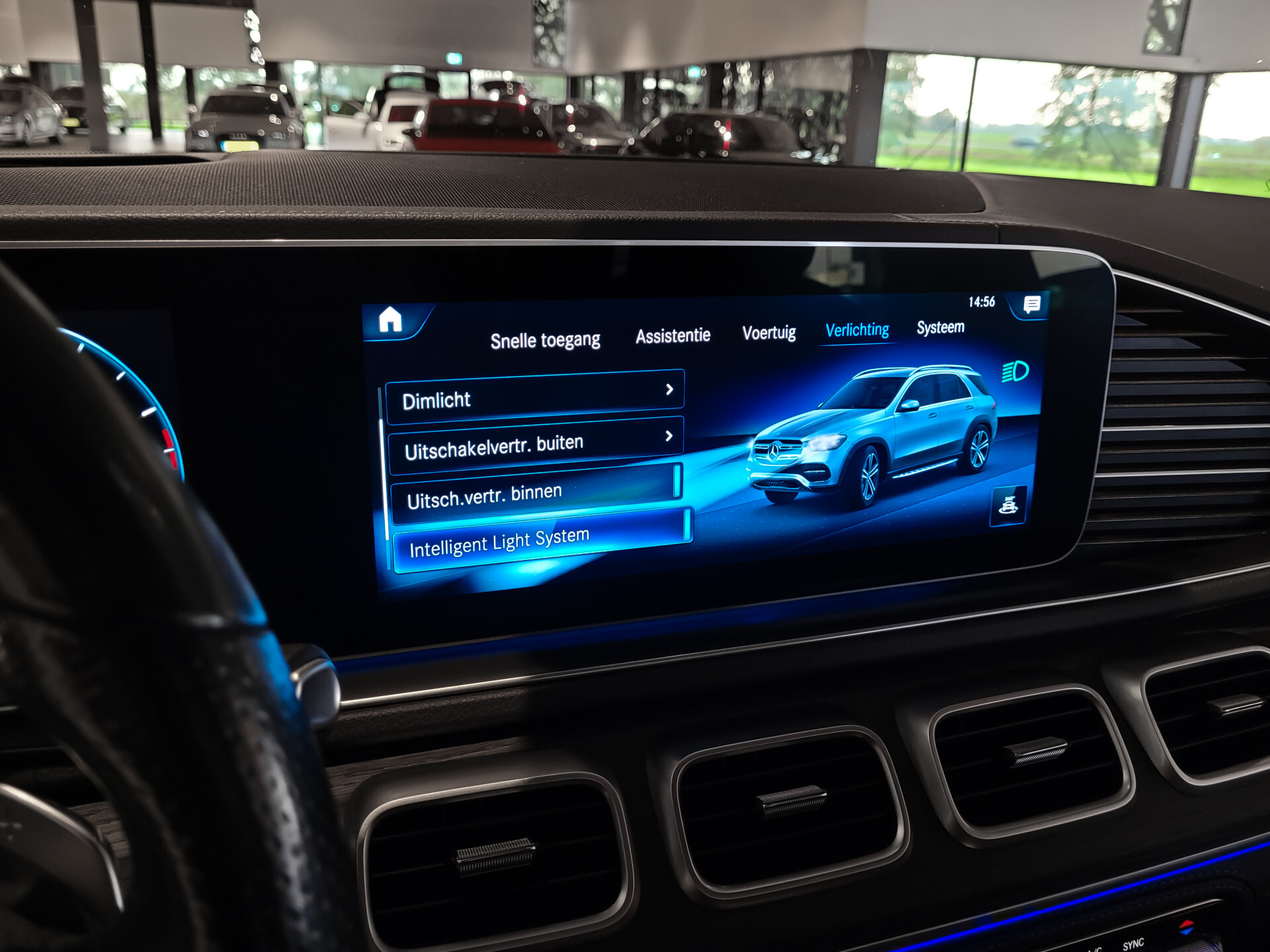 Mercedes-Benz GLE 450 4-M AMG Luchtvering | Distronic | Keyless | 22" | Panoramadak | HUD | Burmester | Trekhaak Foto 39