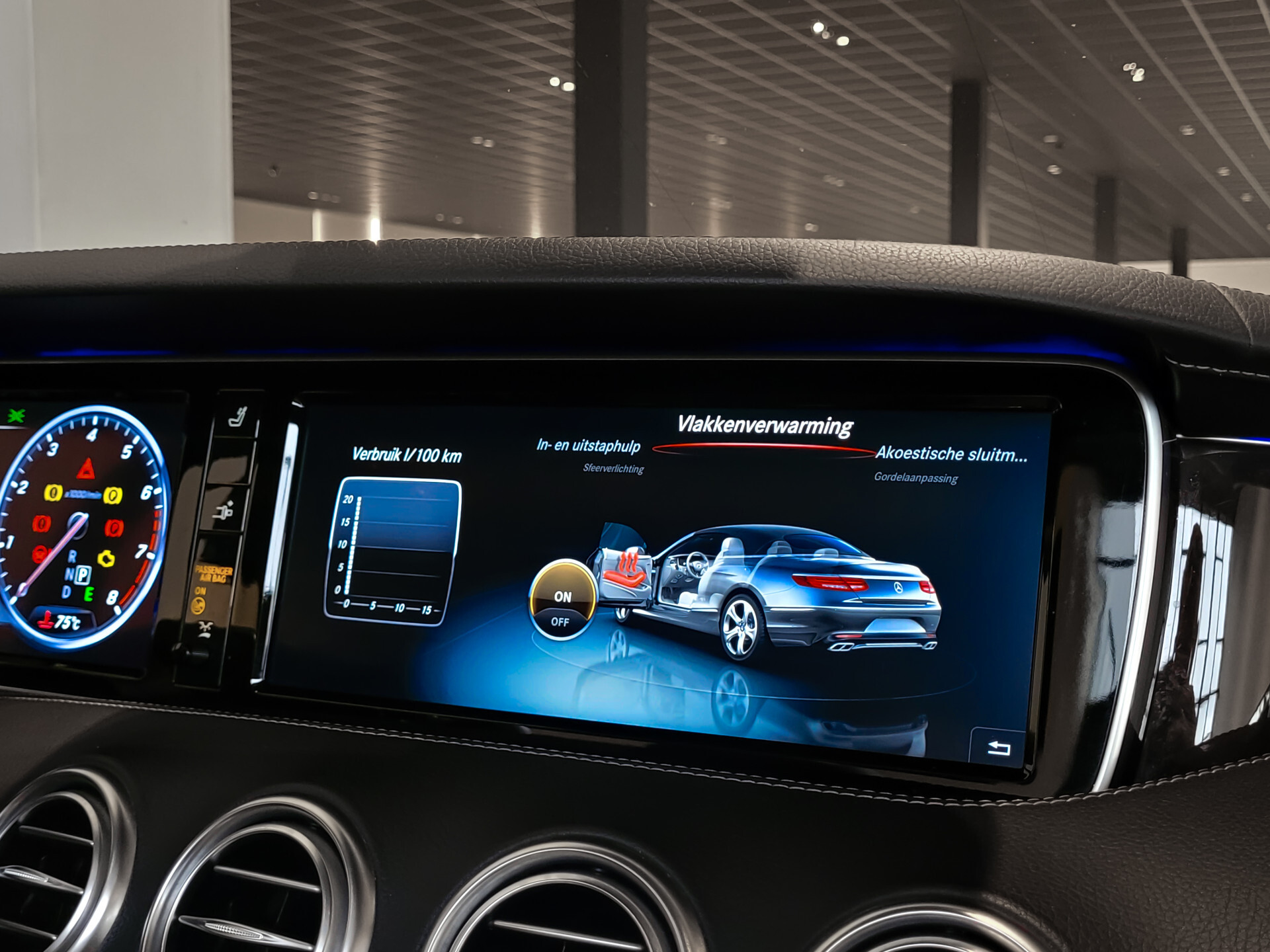 Mercedes-Benz S-Klasse Cabrio 500 AMG Distronic | Keyless | 20" | Airscarf | 360 | Stoelkoeling | Mem | Aircap | LED Foto 23