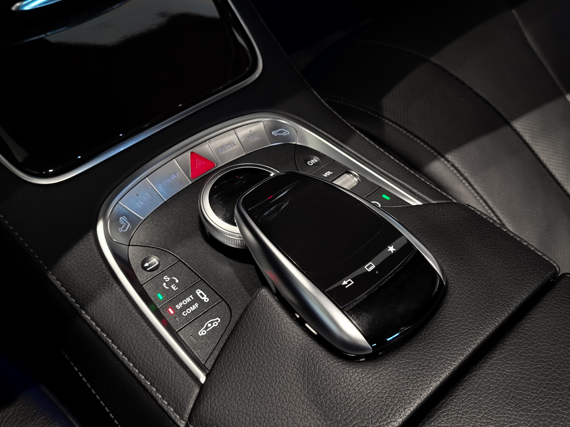 Mercedes-Benz S-Klasse Cabrio 500 AMG Distronic | Keyless | 20" | Airscarf | 360 | Stoelkoeling | Mem | Aircap | LED Foto 26