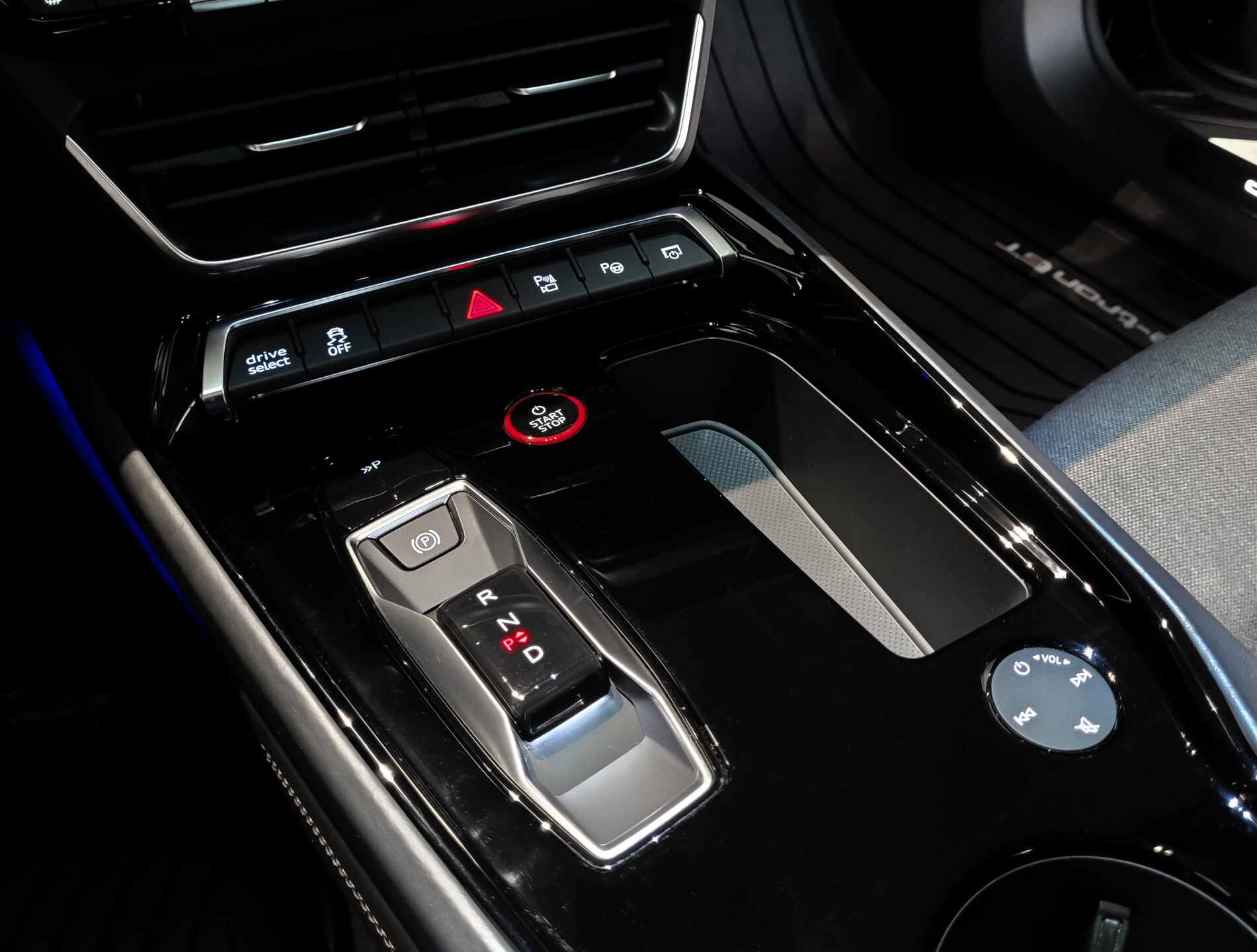 Audi e-tron GT GT edition ZERO Competition 93 kWh Bang&Olufsen | Panorama | BTW | 1ste eigenaar | NL Auto Foto 25