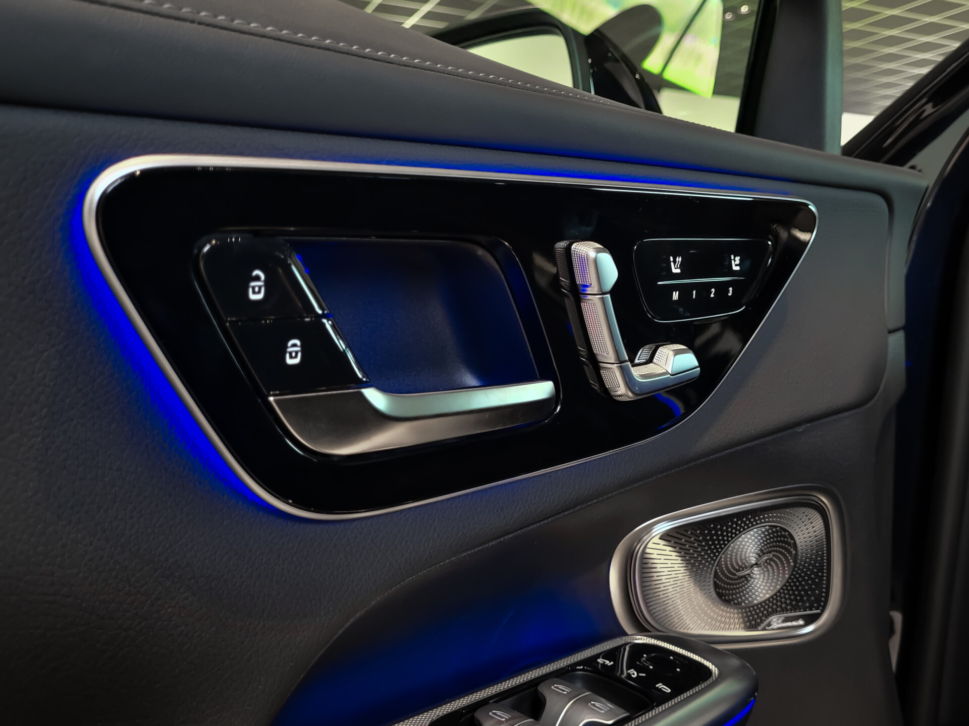 Mercedes-Benz GLC 300 4M AMG Night | Luchtvering | Massage | Stoelkoeling | Mem | HUD | Achterassturing | 20" Foto 12