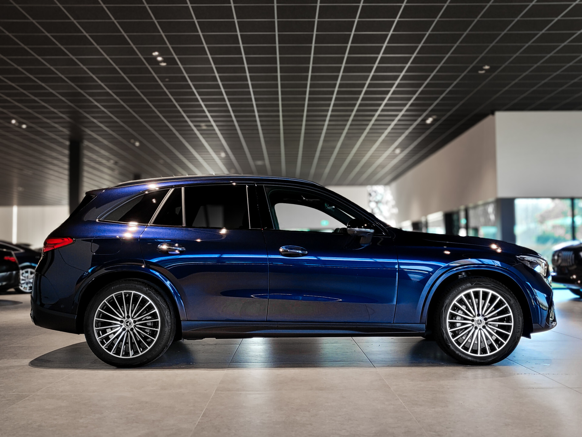 Mercedes-Benz GLC 300 4M AMG Night | Luchtvering | Massage | Stoelkoeling | Mem | HUD | Achterassturing | 20" Foto 3