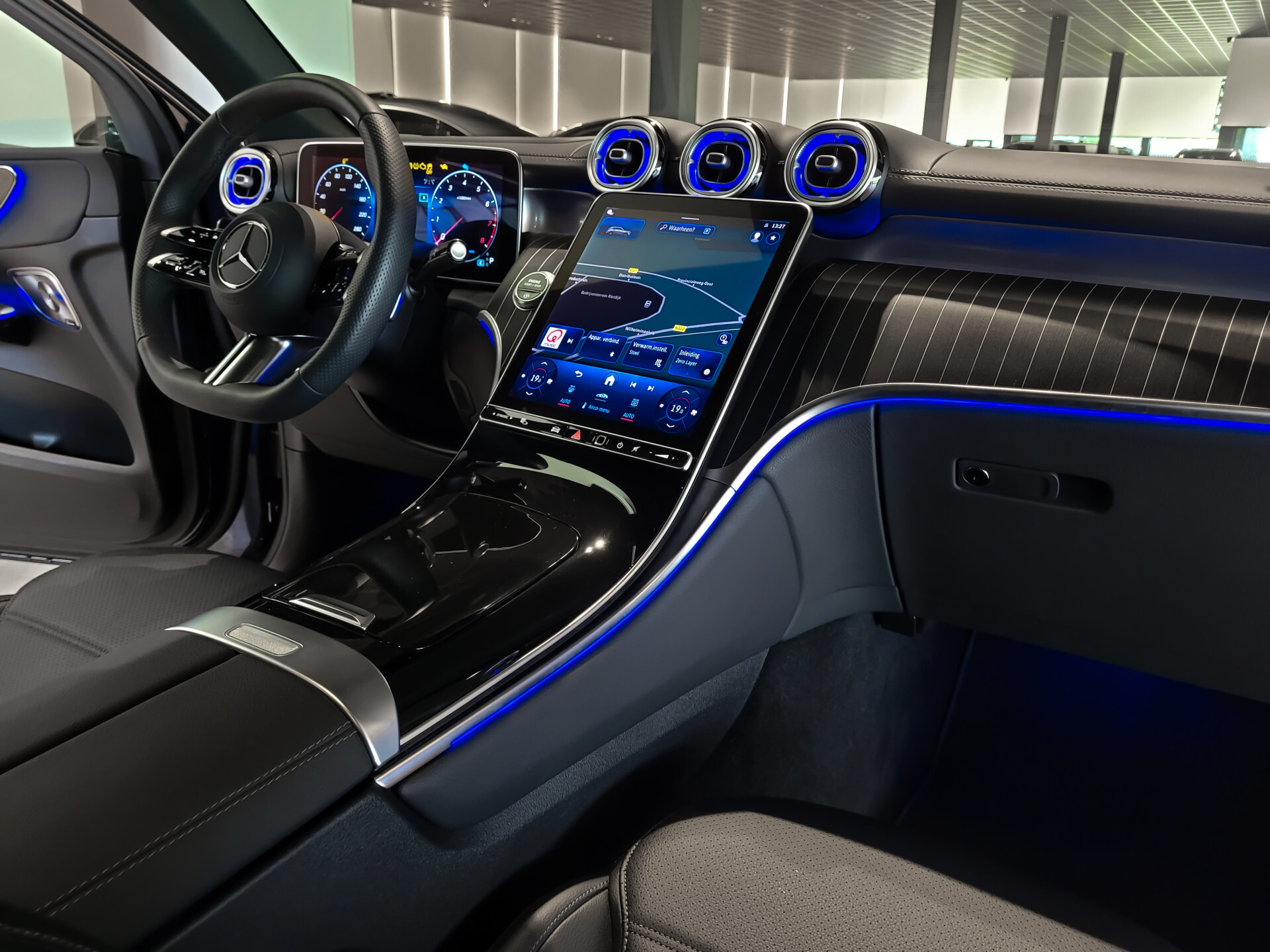 Mercedes-Benz GLC 300 4M AMG Night | Luchtvering | Massage | Stoelkoeling | Mem | HUD | Achterassturing | 20" Foto 30