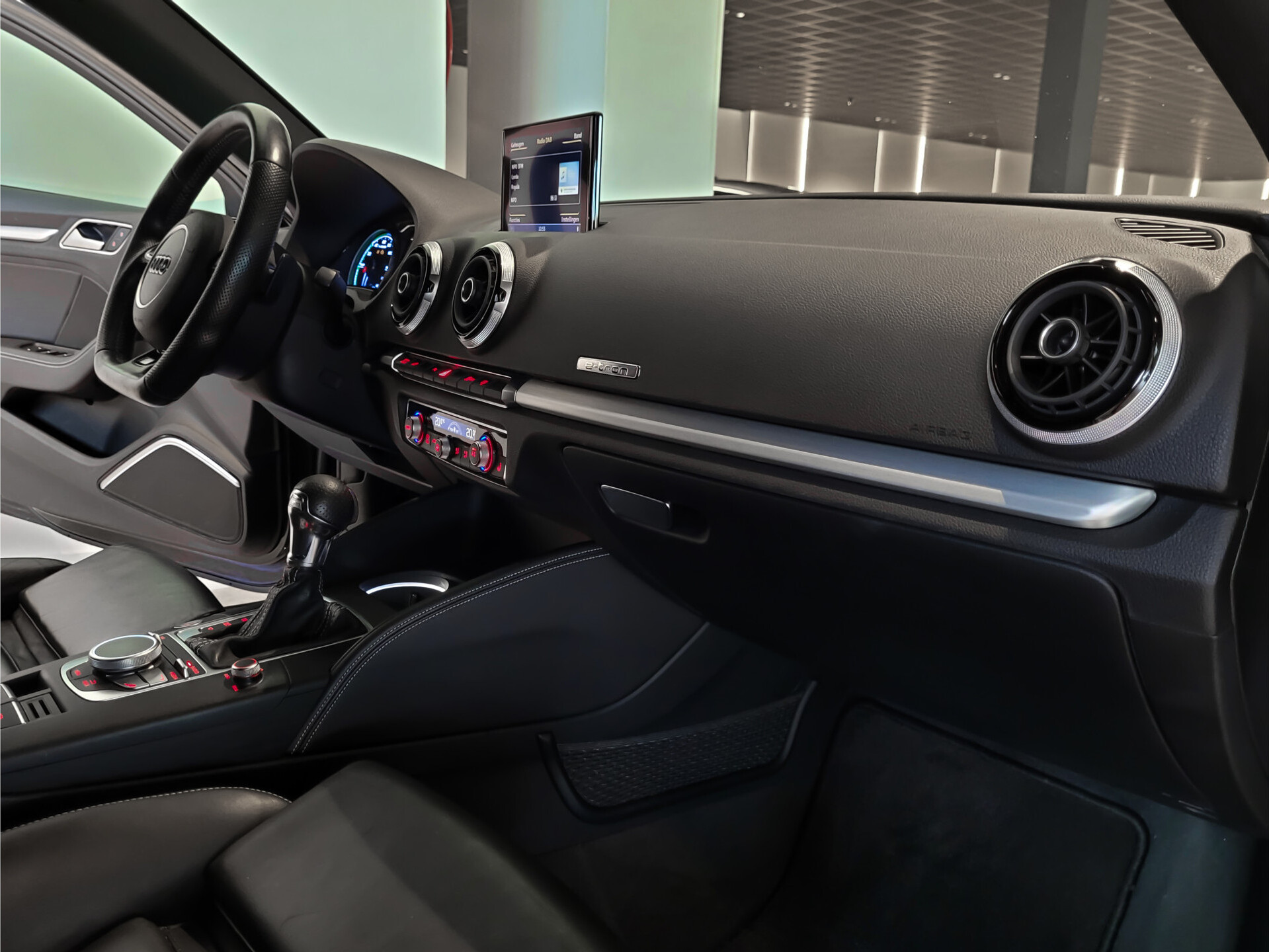 Audi A3 Sportback 1.4 e-tron PHEV S-line Bang&Olufsen | Fijn nappaleder | Sportstoelen | 18" | Pro Line Foto 39