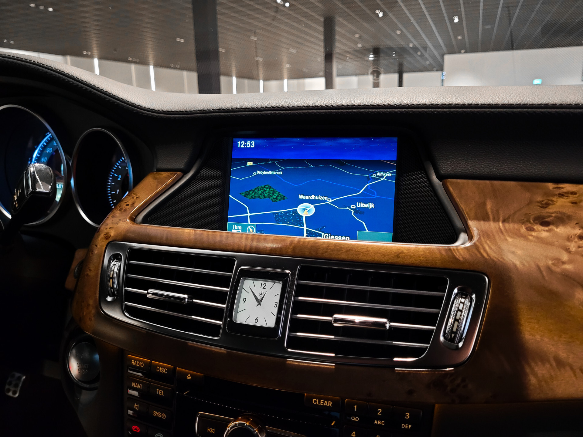 Mercedes-Benz CLS-Klasse 500 AMG Luchtvering | Schuifdak | Keyless | Distronic | Harman-Kardon | Massage | Nightvision | Dealer onderhouden Foto 11