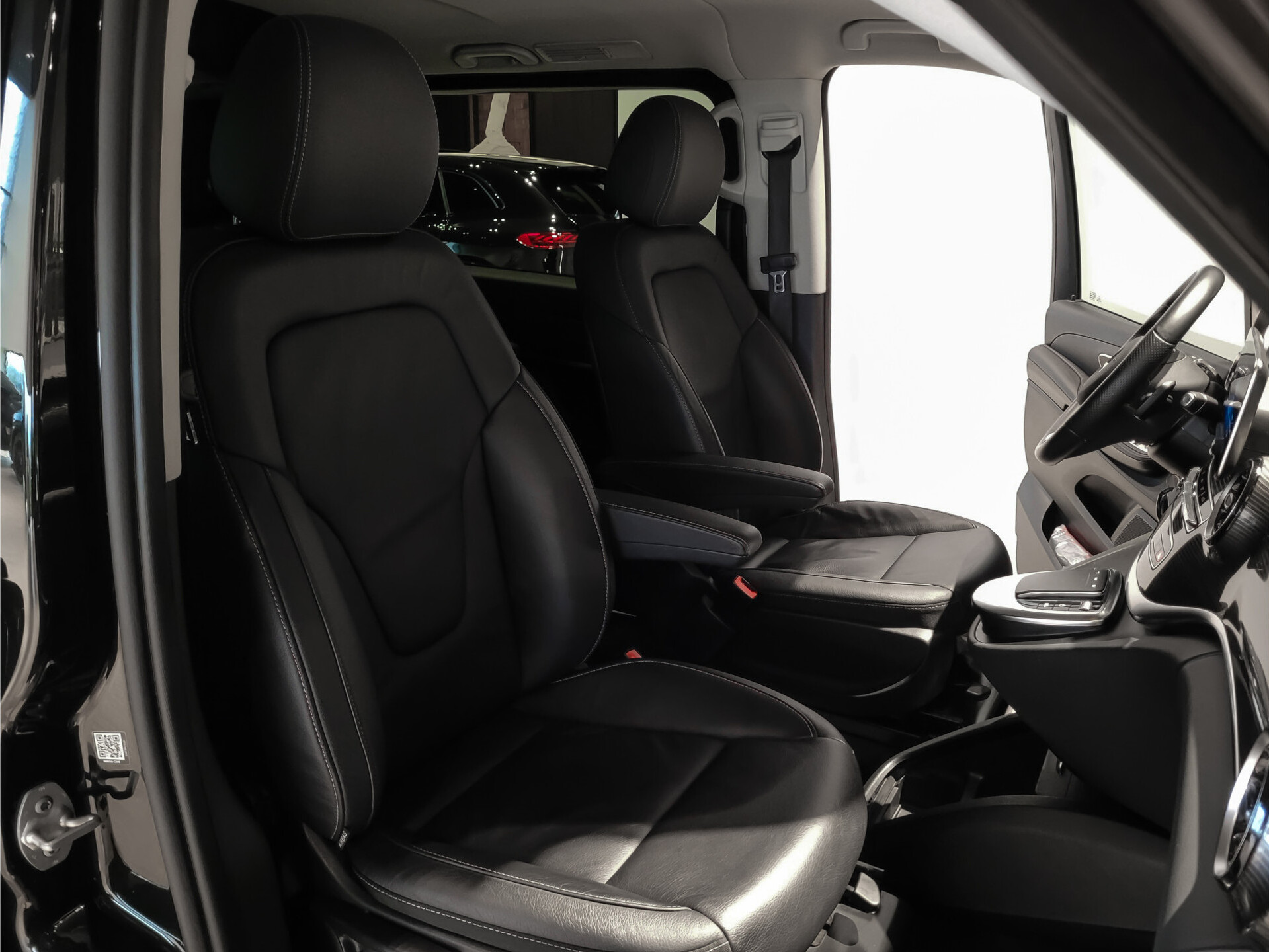 Mercedes-Benz V-Klasse 300d Extra Lang DC Facelift | 2xelektrische schuifdeur | Camera | Aerodynamica | 20" Foto 6