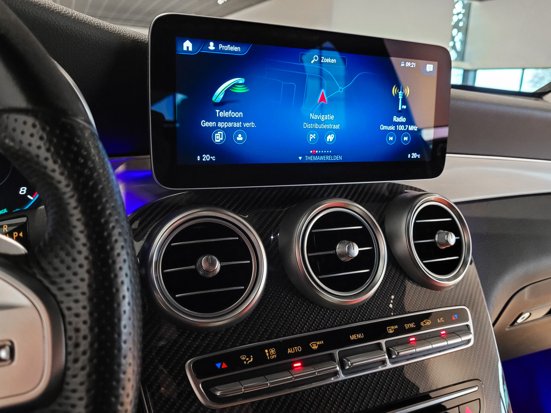 Mercedes-Benz GLC Coupé 200 AMG Manufaktur Carbon | Keyless | Burmester | Mem | Rij-assistentie | Schuifdak | 20" | Night Foto 10