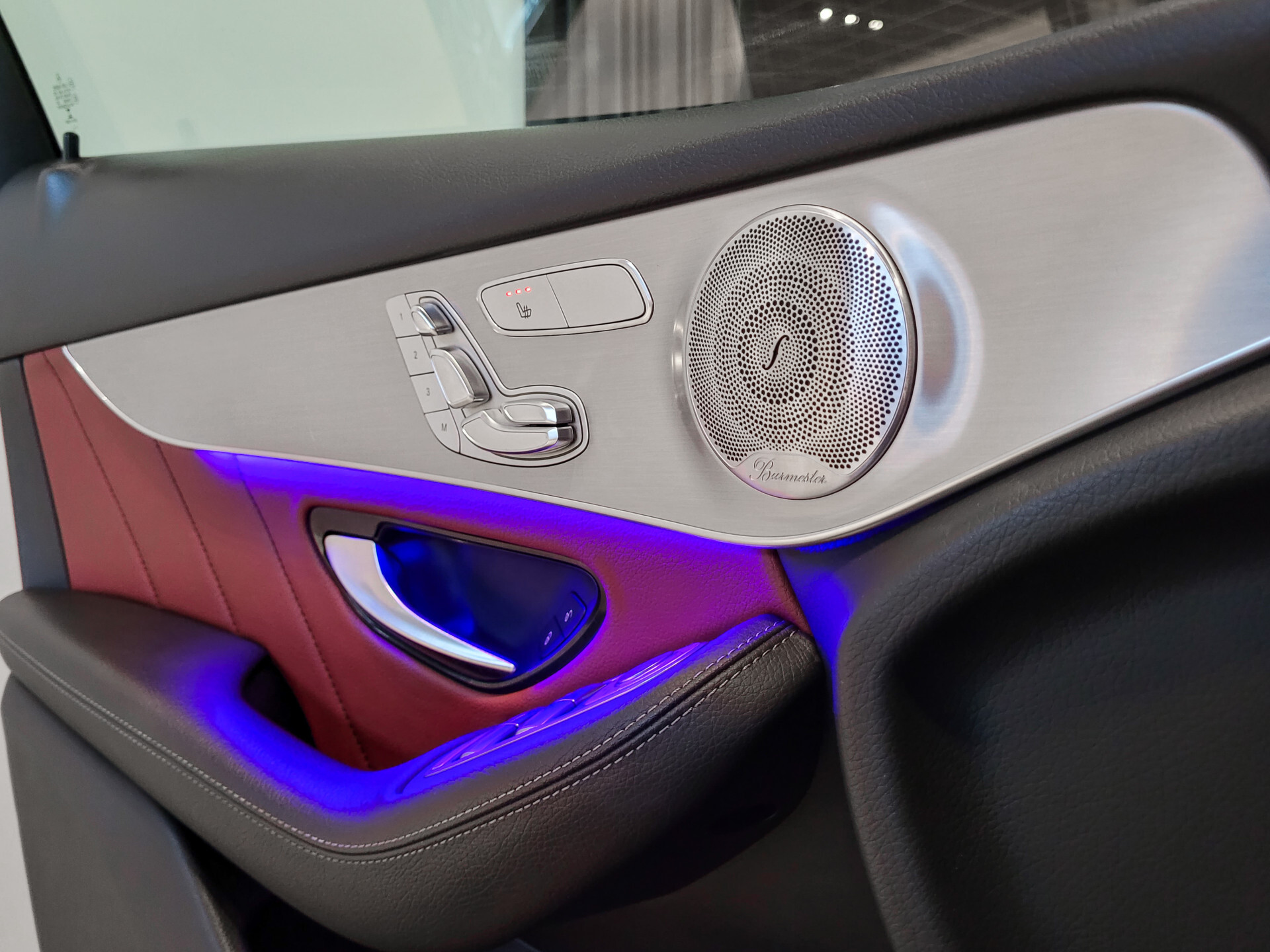 Mercedes-Benz GLC Coupé 200 AMG Manufaktur Carbon | Keyless | Burmester | Mem | Rij-assistentie | Schuifdak | 20" | Night Foto 11