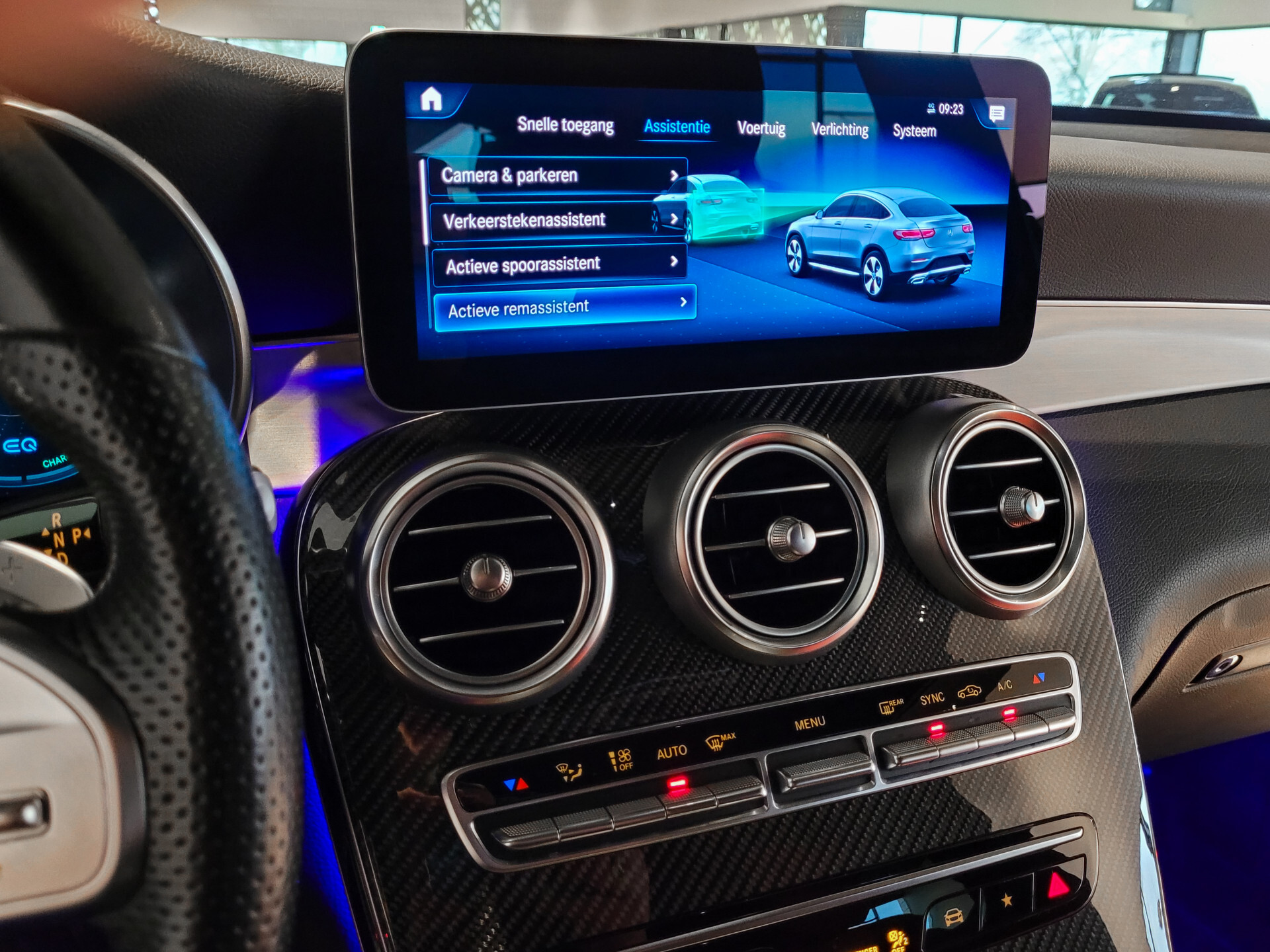 Mercedes-Benz GLC Coupé 200 AMG Manufaktur Carbon | Keyless | Burmester | Mem | Rij-assistentie | Schuifdak | 20" | Night Foto 24