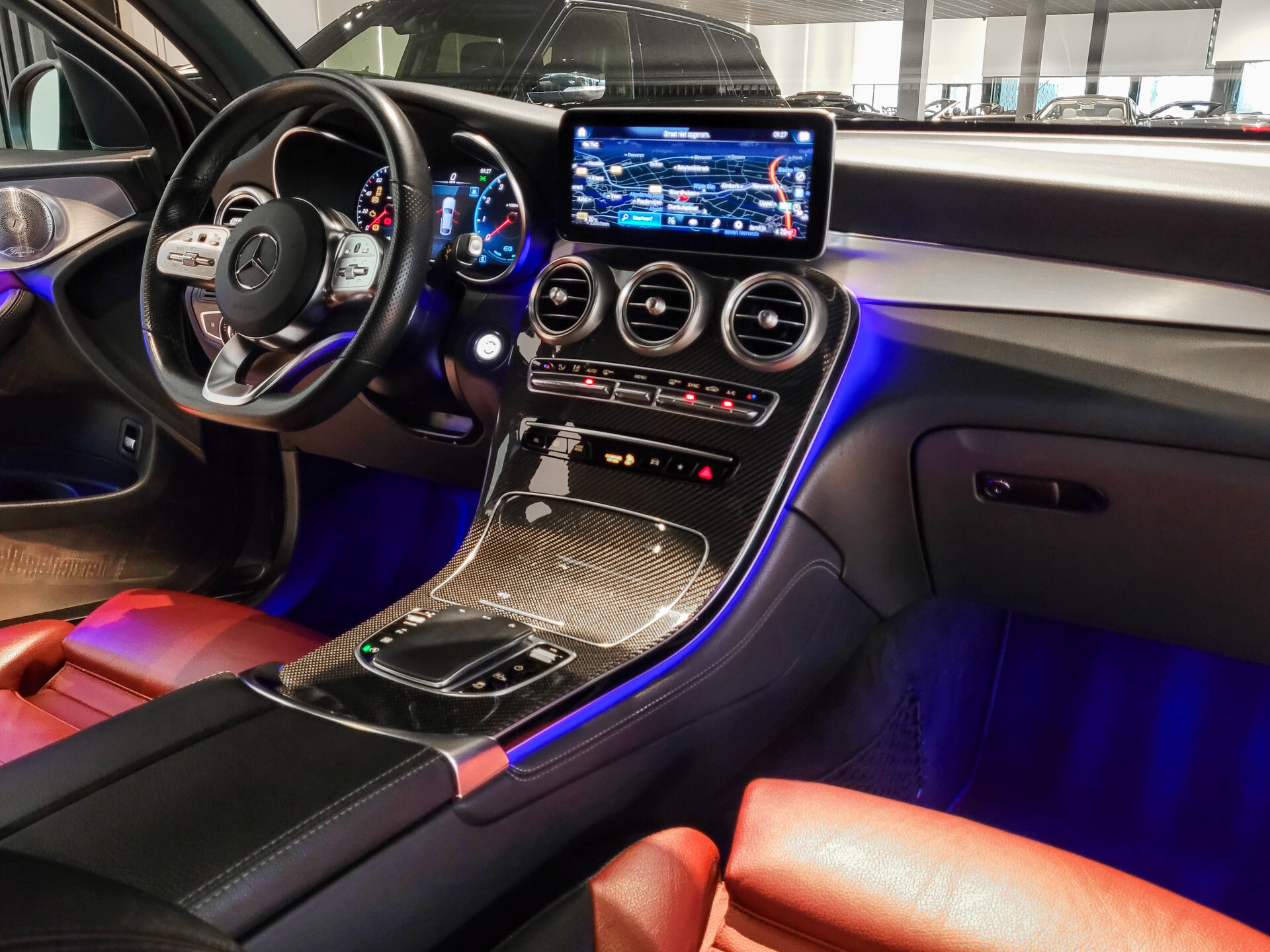 Mercedes-Benz GLC Coupé 200 AMG Manufaktur Carbon | Keyless | Burmester | Mem | Rij-assistentie | Schuifdak | 20" | Night Foto 25