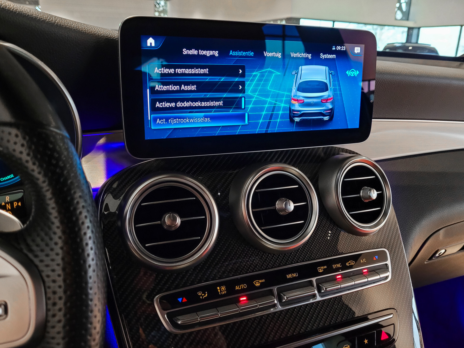 Mercedes-Benz GLC Coupé 200 AMG Manufaktur Carbon | Keyless | Burmester | Mem | Rij-assistentie | Schuifdak | 20" | Night Foto 28