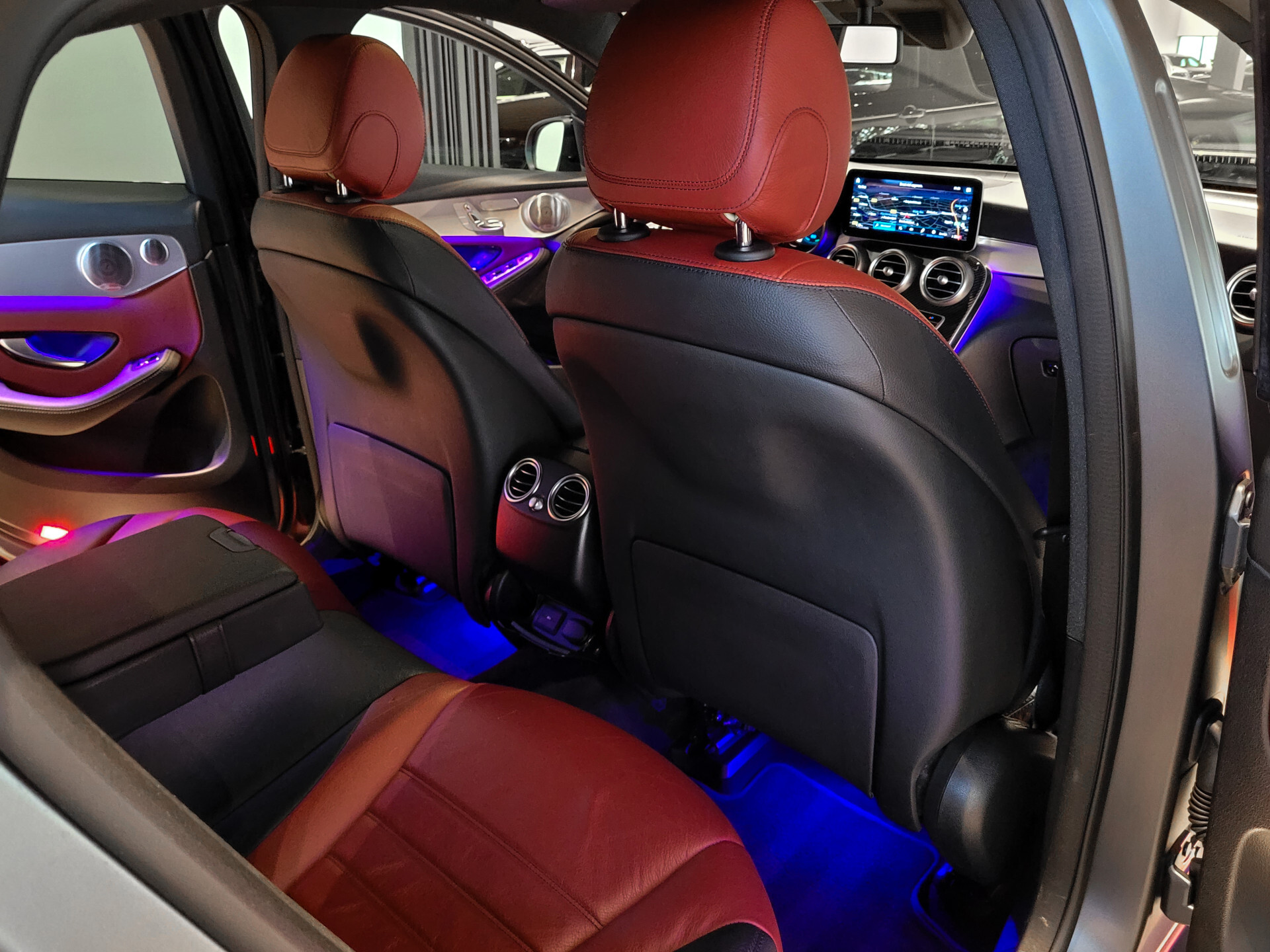 Mercedes-Benz GLC Coupé 200 AMG Manufaktur Carbon | Keyless | Burmester | Mem | Rij-assistentie | Schuifdak | 20" | Night Foto 29