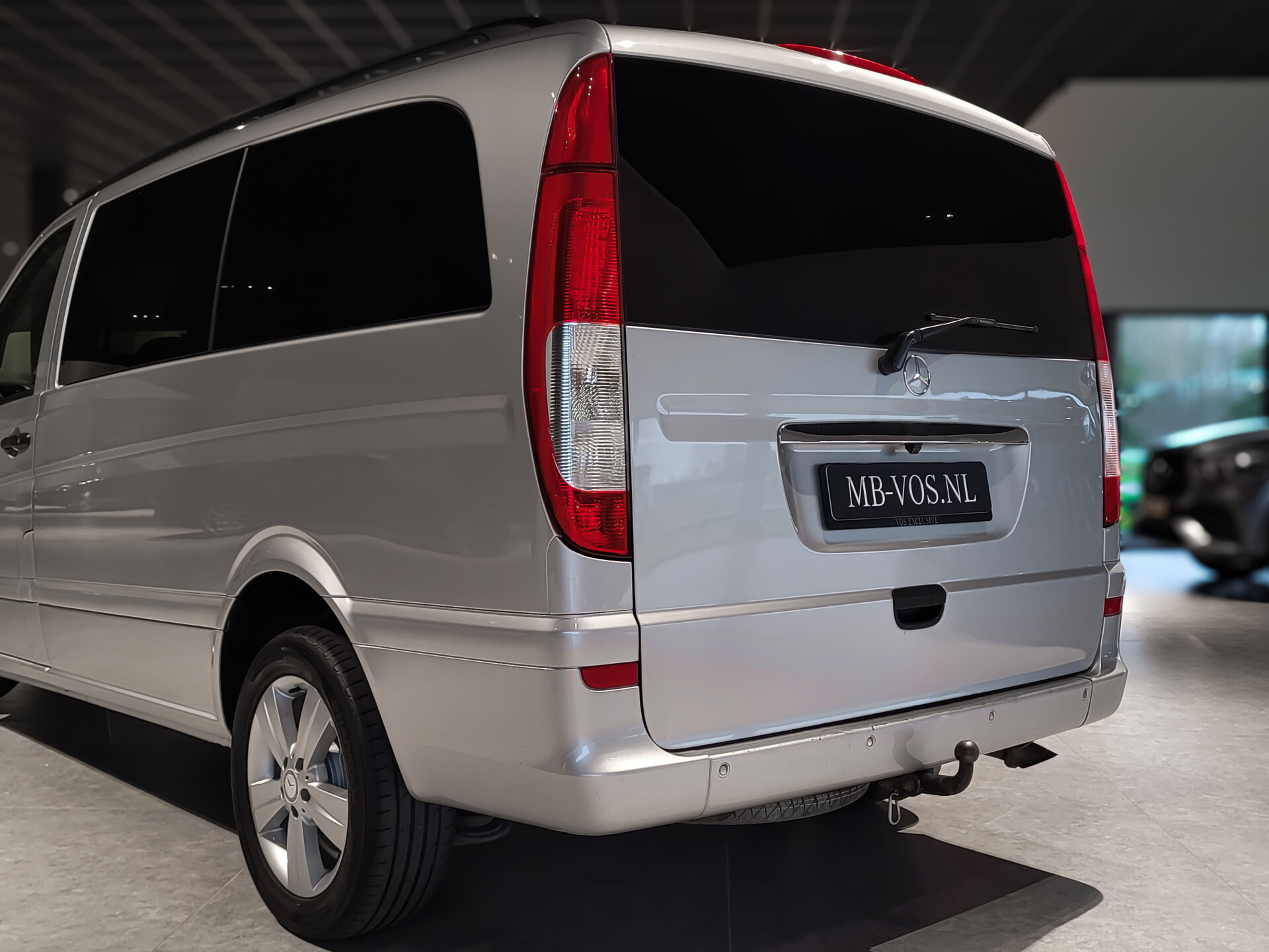 Mercedes-Benz Vito 116 Cdi Lang DC Comfort Plus Leer/Comand | Airco | Trekhaak | Camera | 1ste eigenaar | NL auto Foto 26