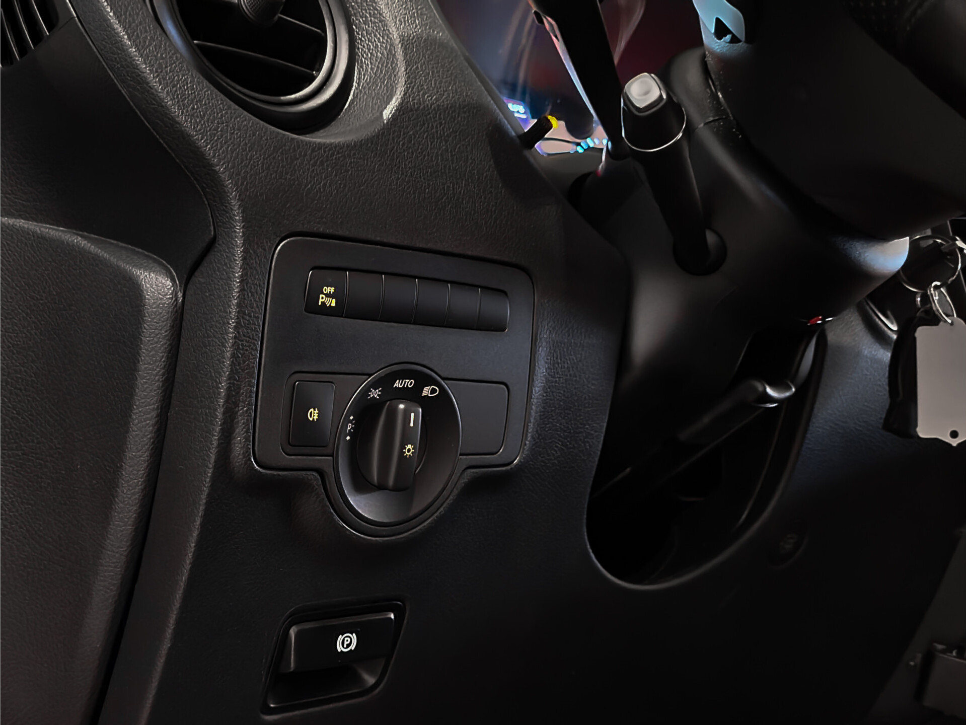 Mercedes-Benz Vito 119 CDI Lang DC Comfort Plus Comand | Schuifdak | ILS | 19" | ECC | Trekhaak | 1ste eigenaar Foto 13