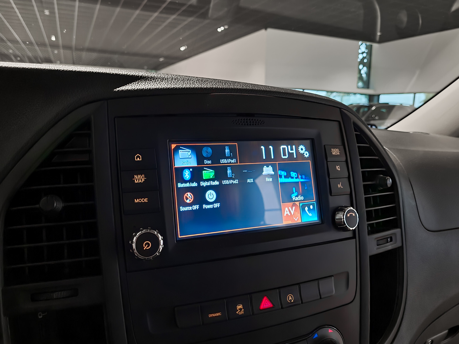 Mercedes-Benz Vito 119 CDI Lang DC Comfort Plus Comand | Schuifdak | ILS | 19" | ECC | Trekhaak | 1ste eigenaar Foto 16