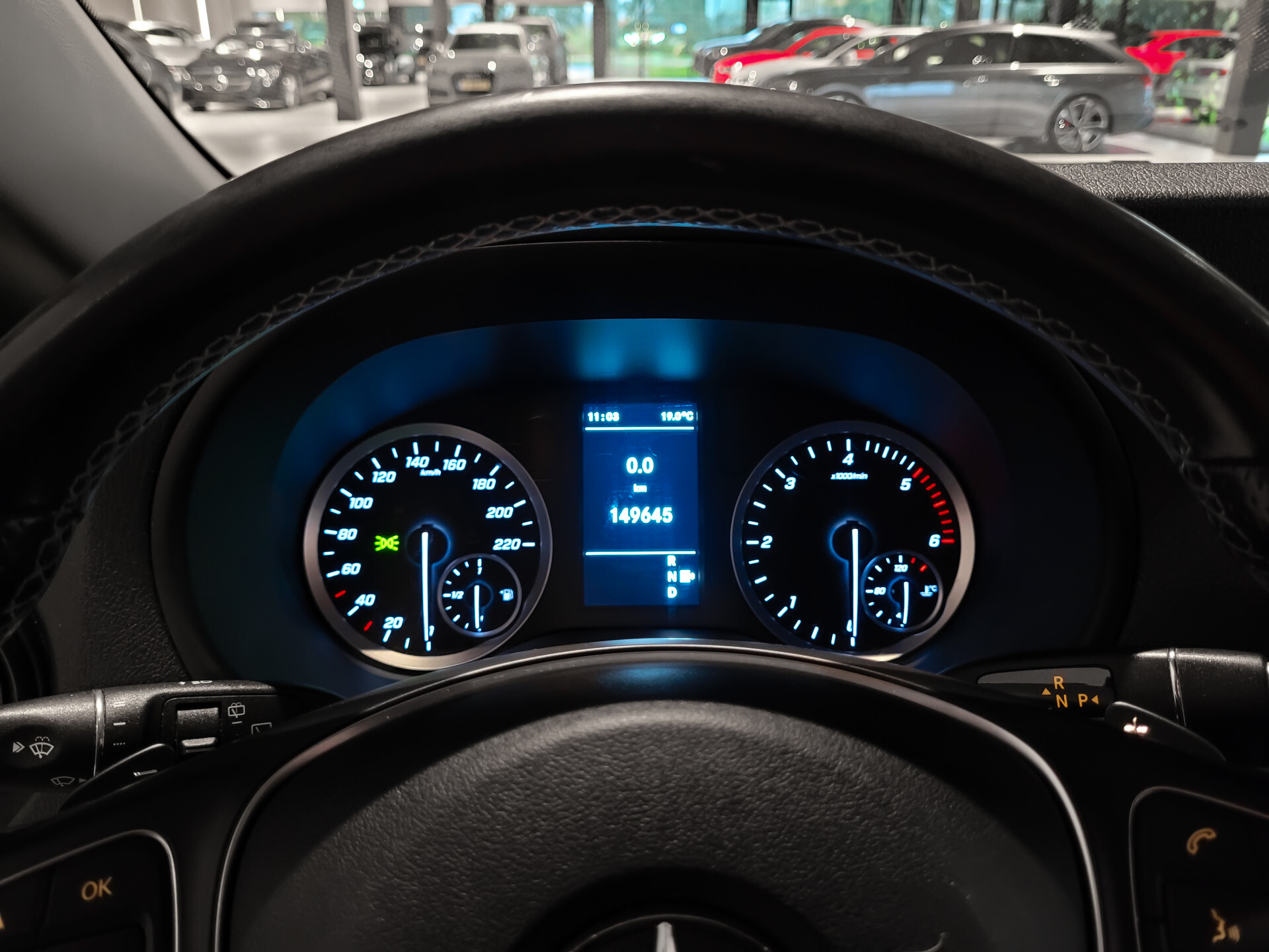 Mercedes-Benz Vito 119 CDI Lang DC Comfort Plus Comand | Schuifdak | ILS | 19" | ECC | Trekhaak | 1ste eigenaar Foto 17