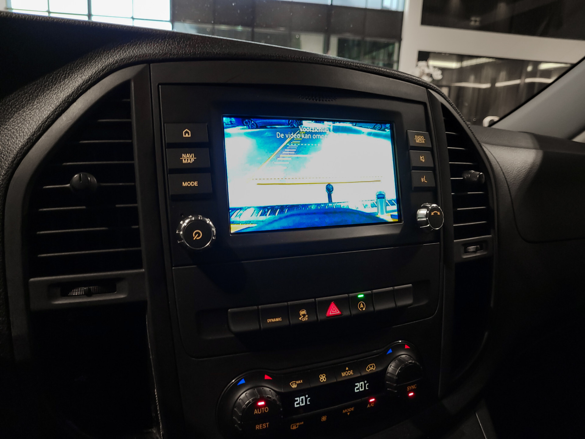 Mercedes-Benz Vito 119 CDI Lang DC Comfort Plus Comand | Schuifdak | ILS | 19" | ECC | Trekhaak | 1ste eigenaar Foto 19