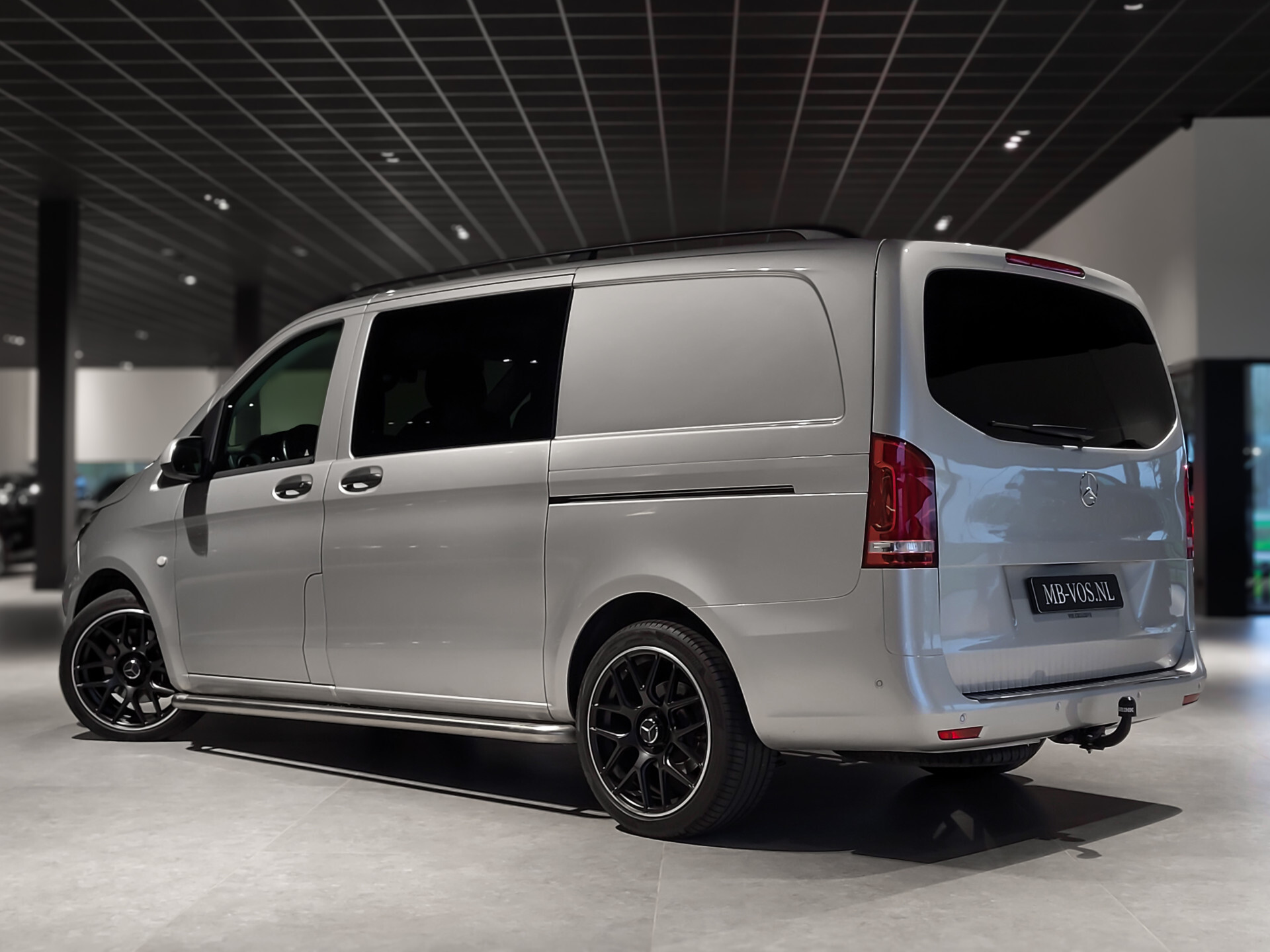 Mercedes-Benz Vito 119 CDI Lang DC Comfort Plus Comand | Schuifdak | ILS | 19" | ECC | Trekhaak | 1ste eigenaar Foto 2