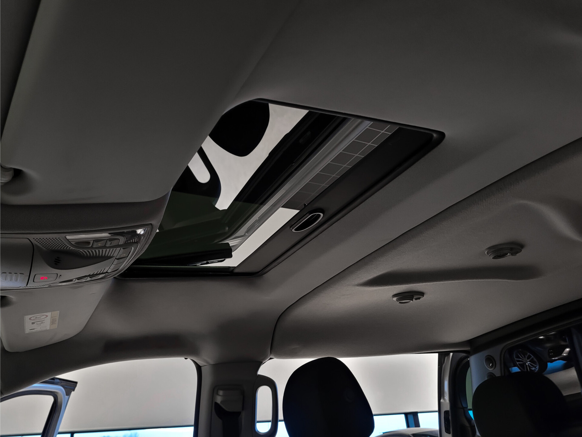 Mercedes-Benz Vito 119 CDI Lang DC Comfort Plus Comand | Schuifdak | ILS | 19" | ECC | Trekhaak | 1ste eigenaar Foto 23