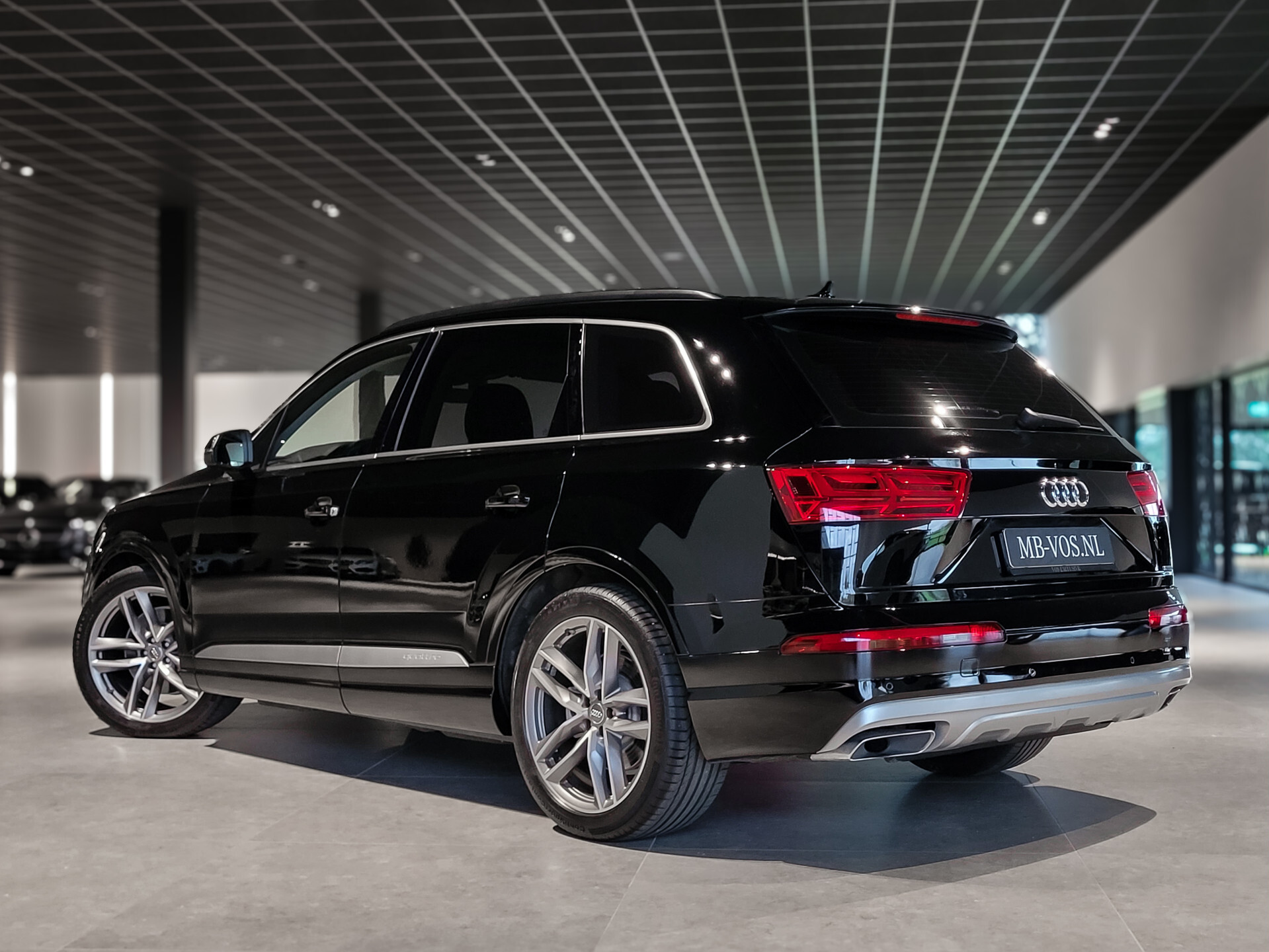 Audi Q7 3.0 TDI Quattro 7-Persoons | Luchtvering | Massage | Pano | HUD | Stoelkoeling | Adapt Cruise | Trekhaak | 21" | Mem | Nachtzicht | Standkachel | 21" Foto 2