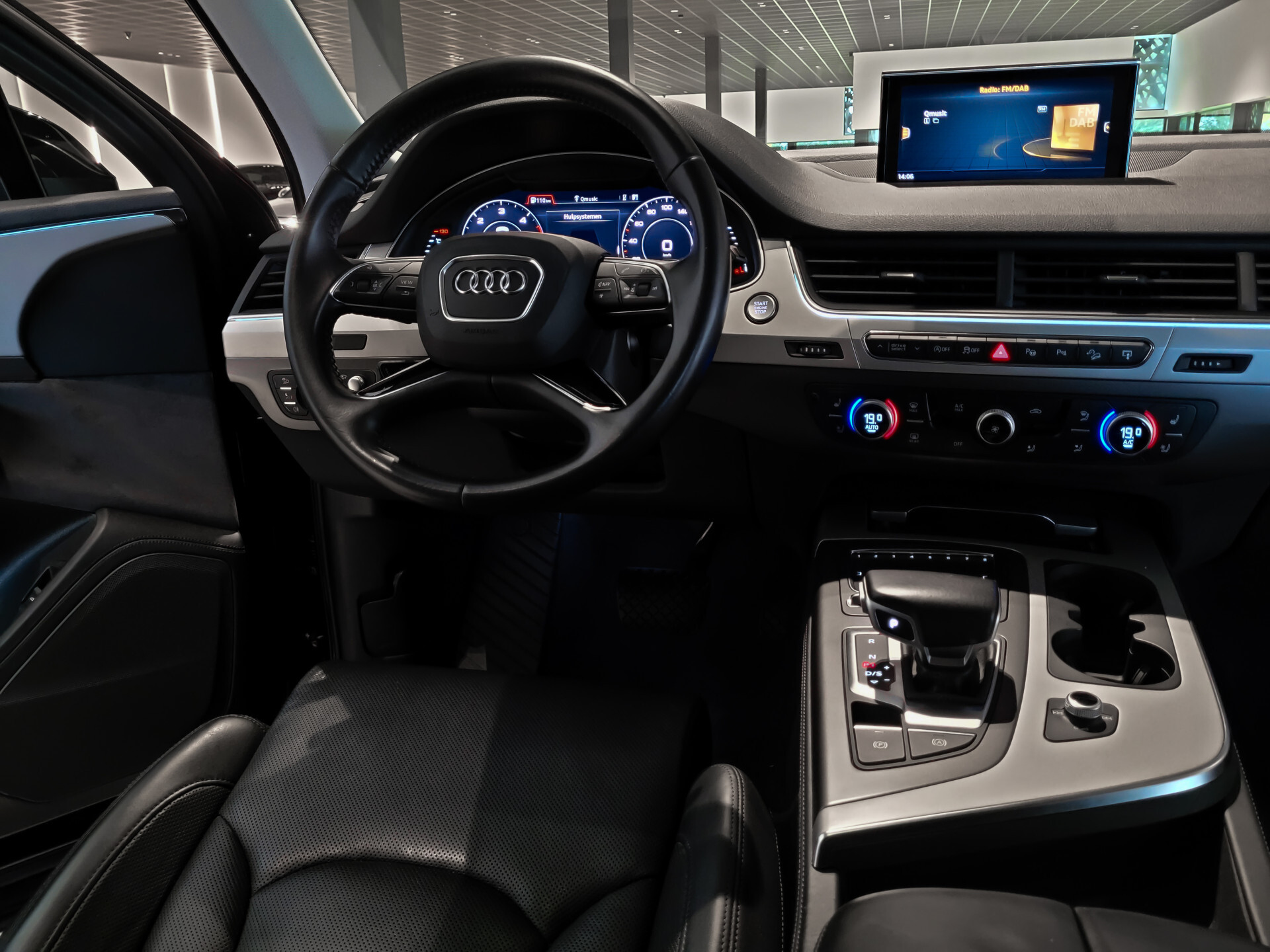 Audi Q7 3.0 TDI Quattro 7-Persoons | Luchtvering | Massage | Pano | HUD | Stoelkoeling | Adapt Cruise | Trekhaak | 21" | Mem | Nachtzicht | Standkachel | 21" Foto 26