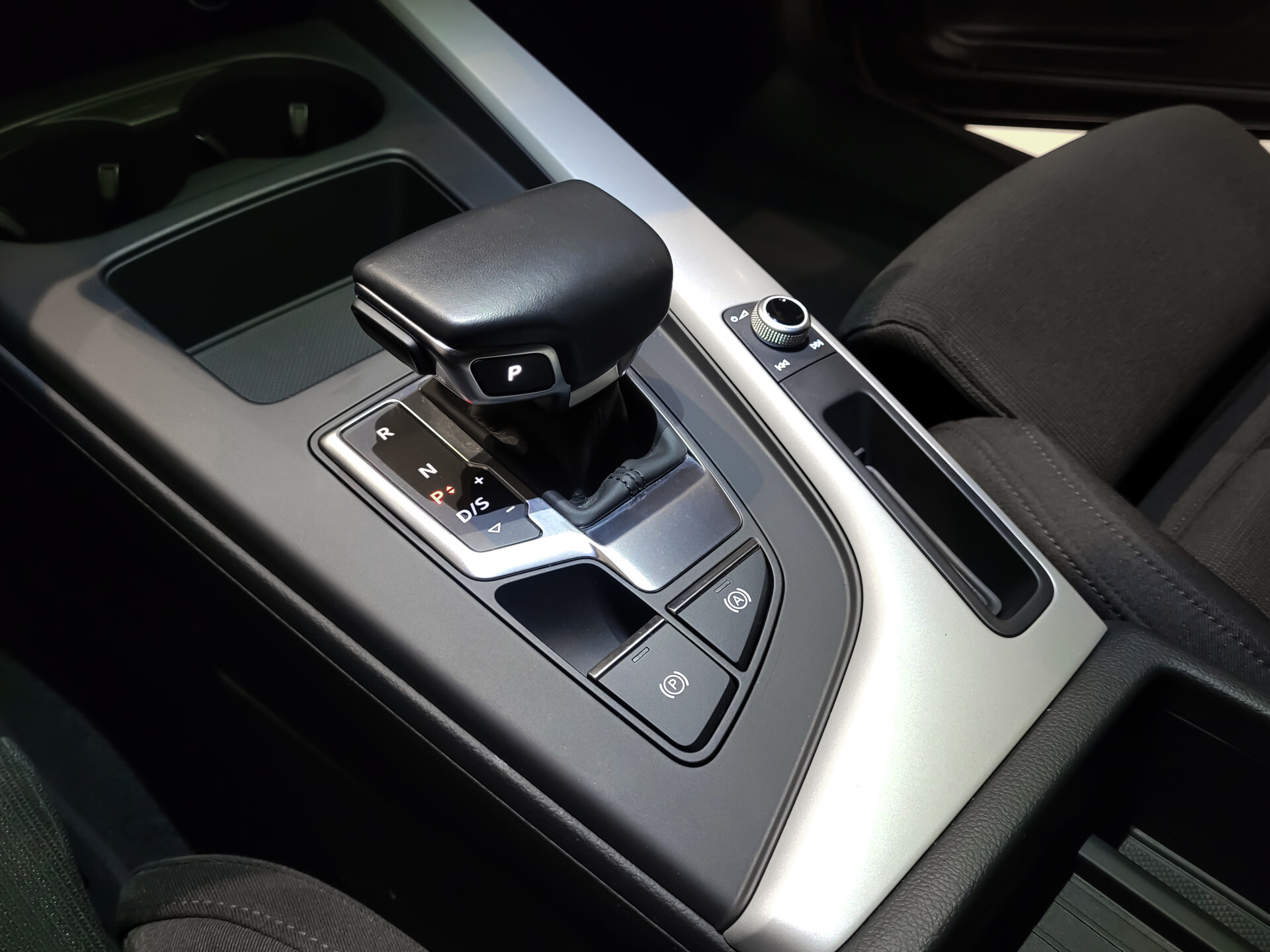 Audi A5 Sportback 40 TFSI S edition 20" | Adaptive Cruise | Massage | Virtual Cockpit | Camera | ECC | Aut-kofferklep Foto 24